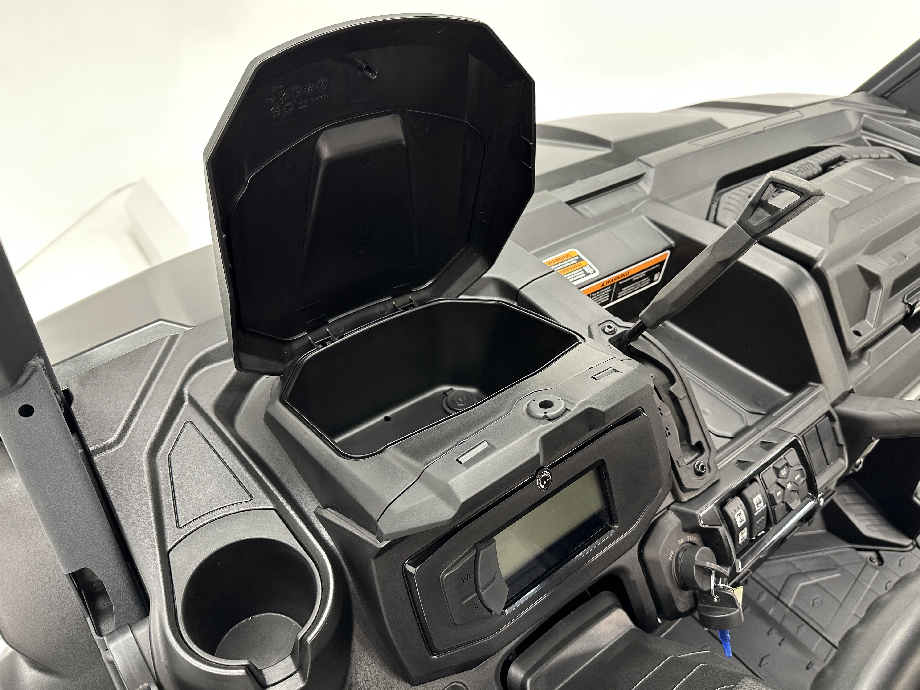 2025 Can-Am Defender XT HD9 - Photo 10