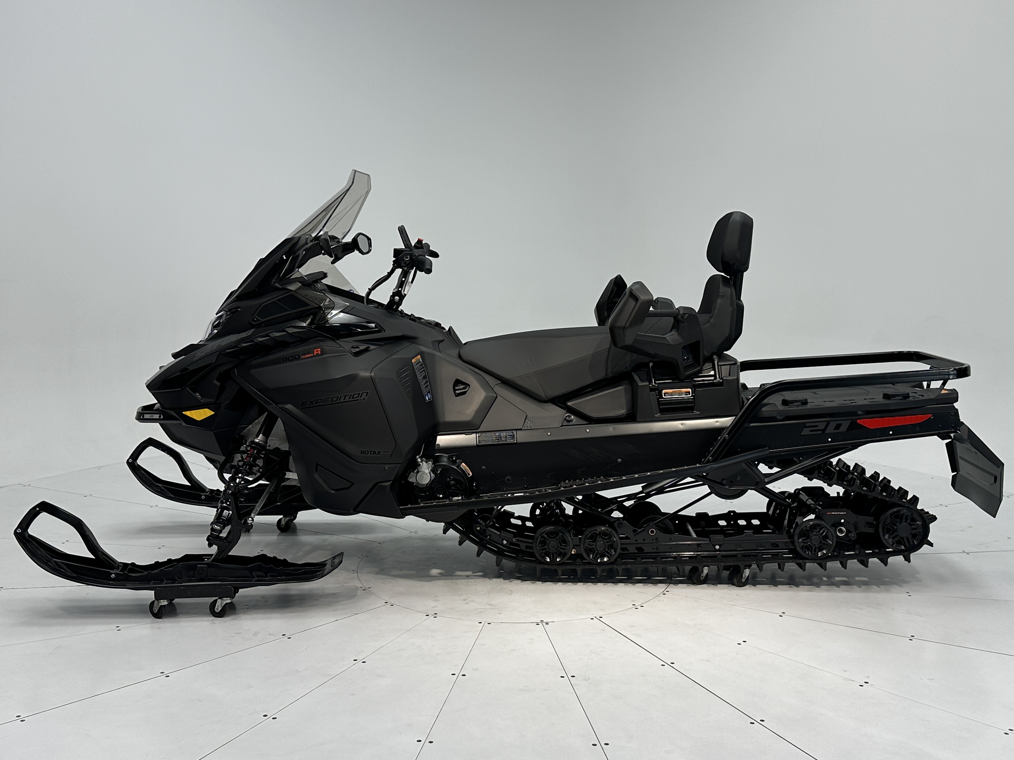 2026 Ski-Doo EXPEDITION LE 20" 900 ACE Turbo R Crosscut 1.5" E.S. - Photo 3