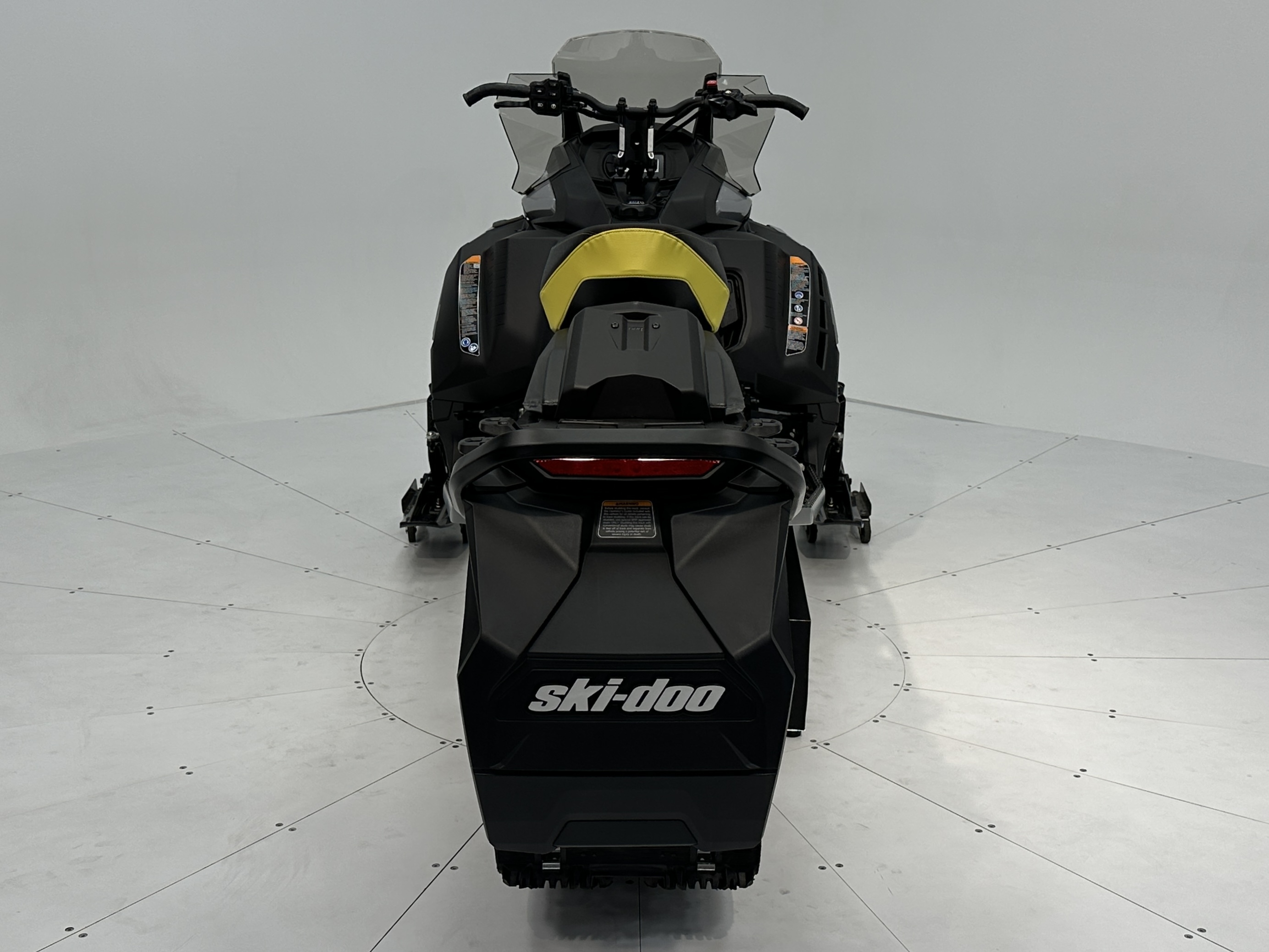 2026 Ski-Doo RENEGADE ADRENALINE 900 ACE RipSaw 1.25" E.S. - Photo 2