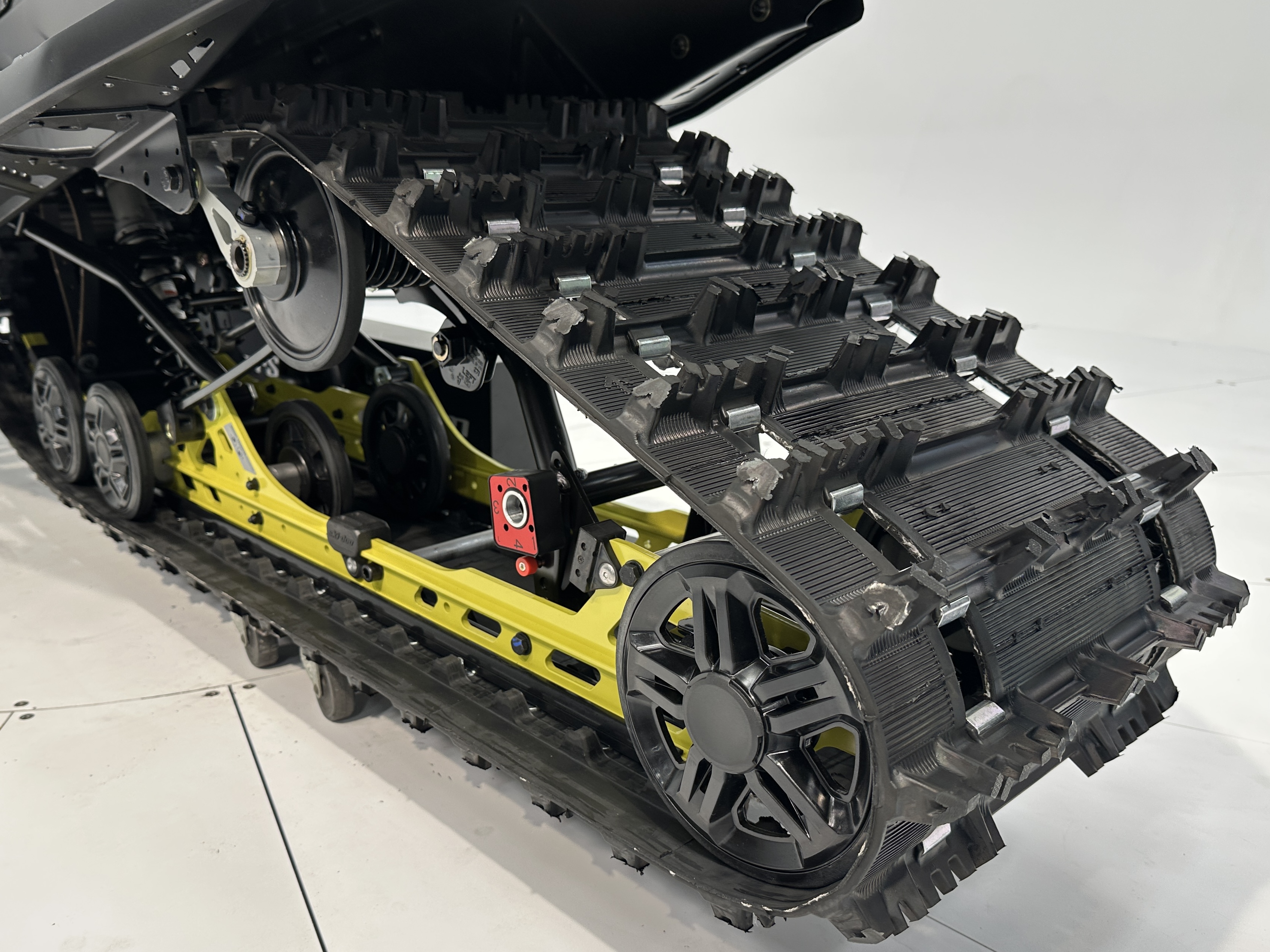 2026 Ski-Doo RENEGADE ADRENALINE 900 ACE RipSaw 1.25" E.S. - Photo 9