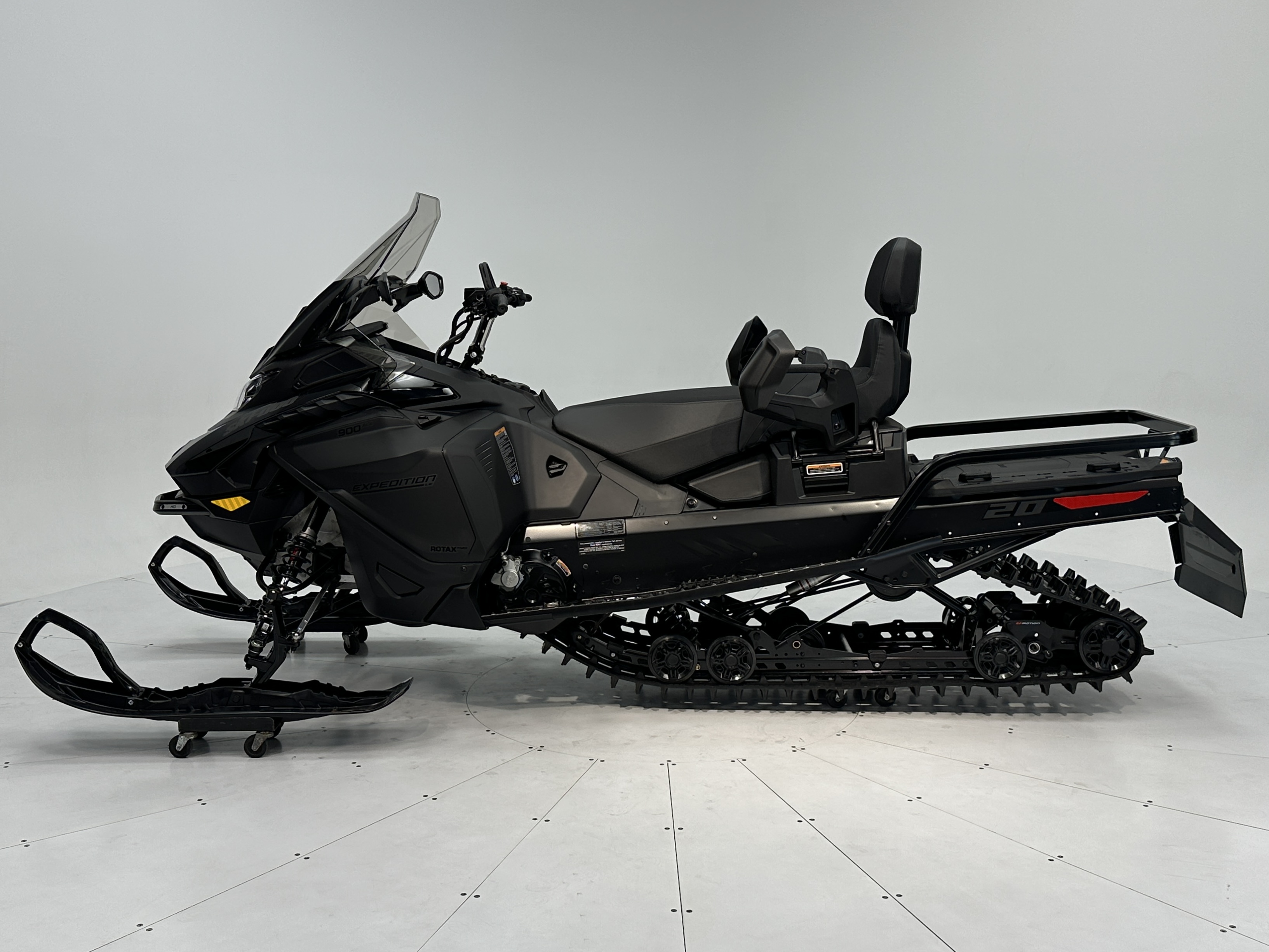 2026 Ski-Doo EXPEDITION LE 20" 900 ACE Crosscut 1.5" E.S. - Photo 3