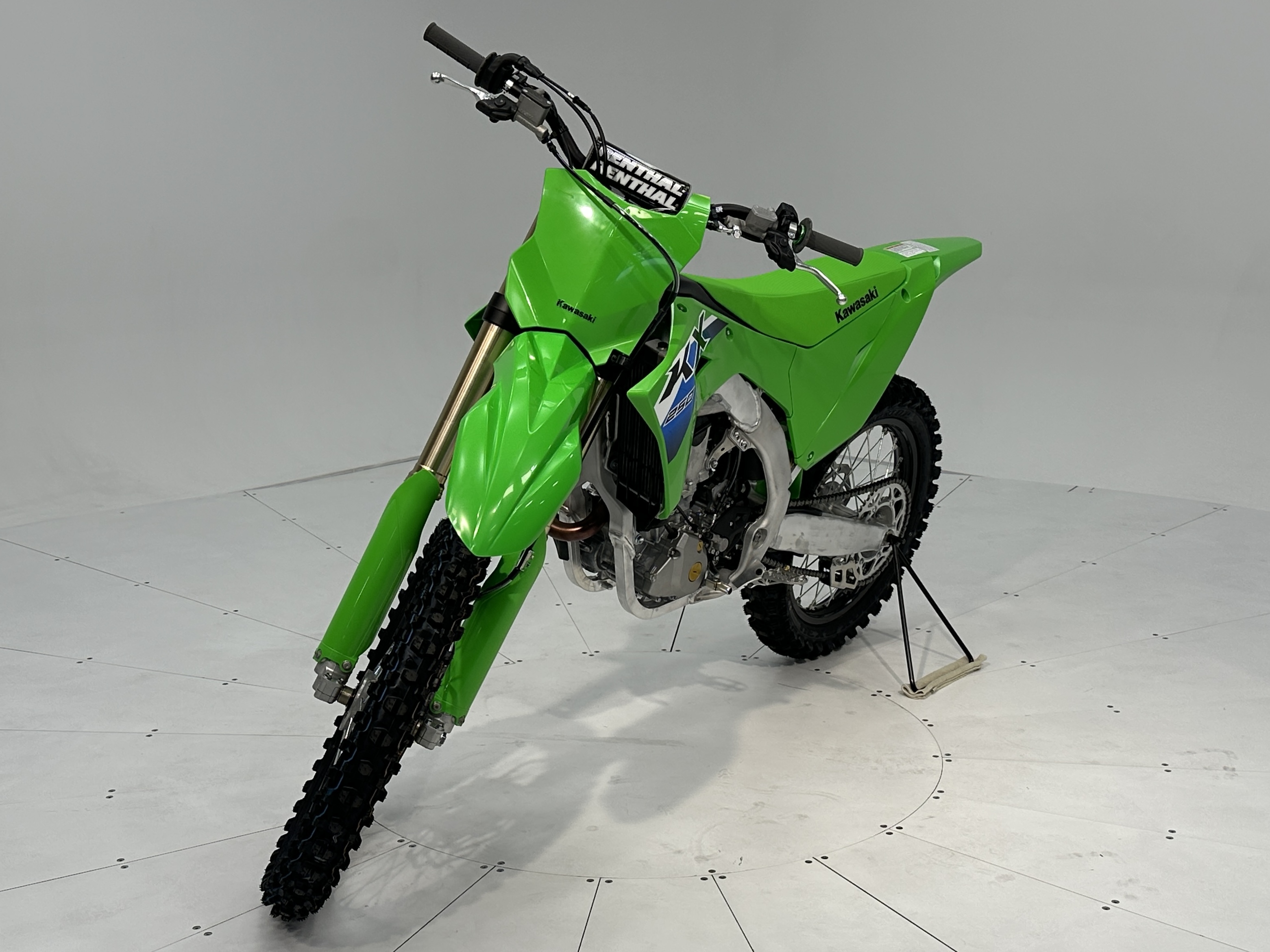 2026 Kawasaki KX 250 - Photo 4