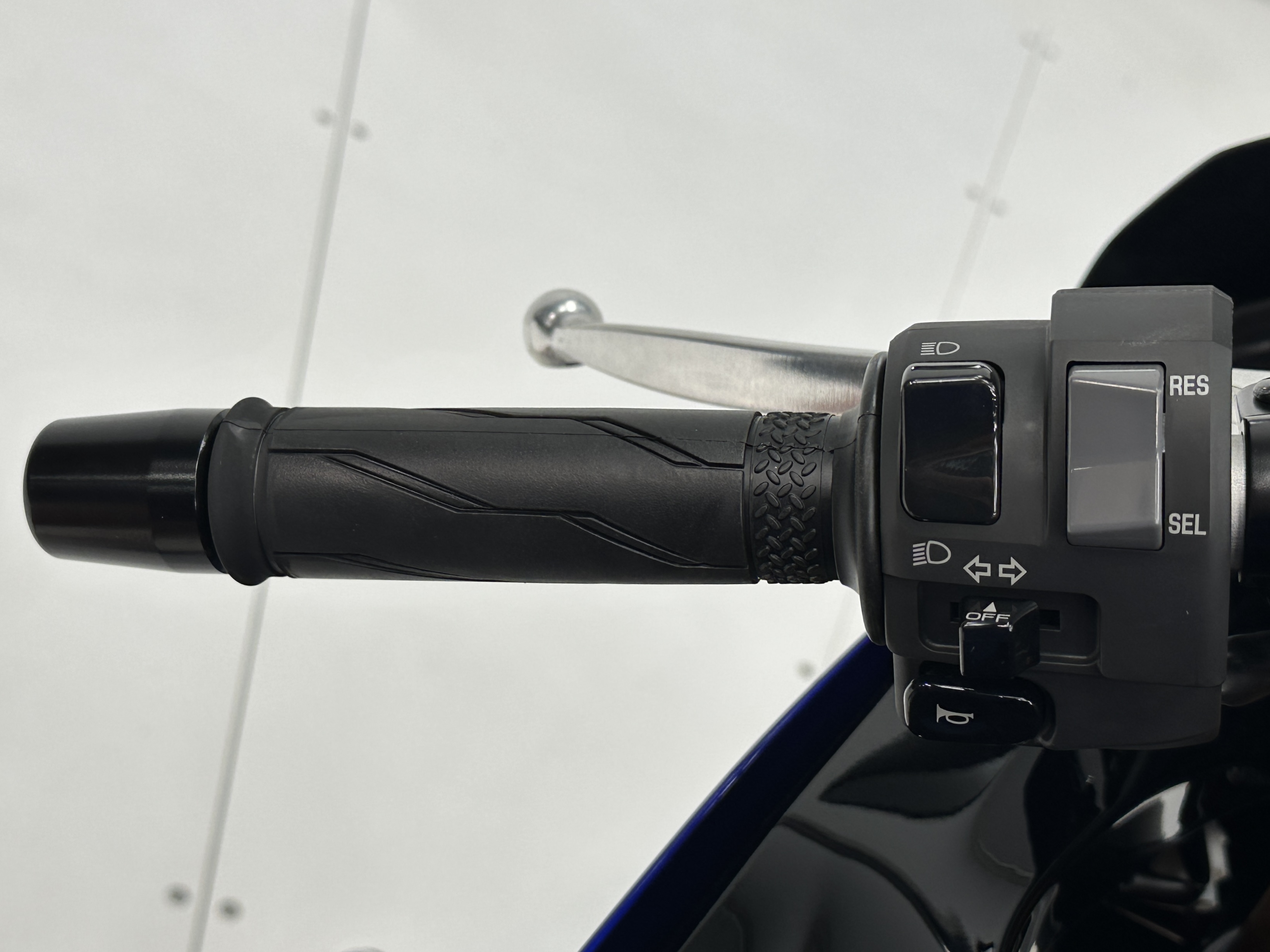 2025 Yamaha YZF-R7 - Photo 7
