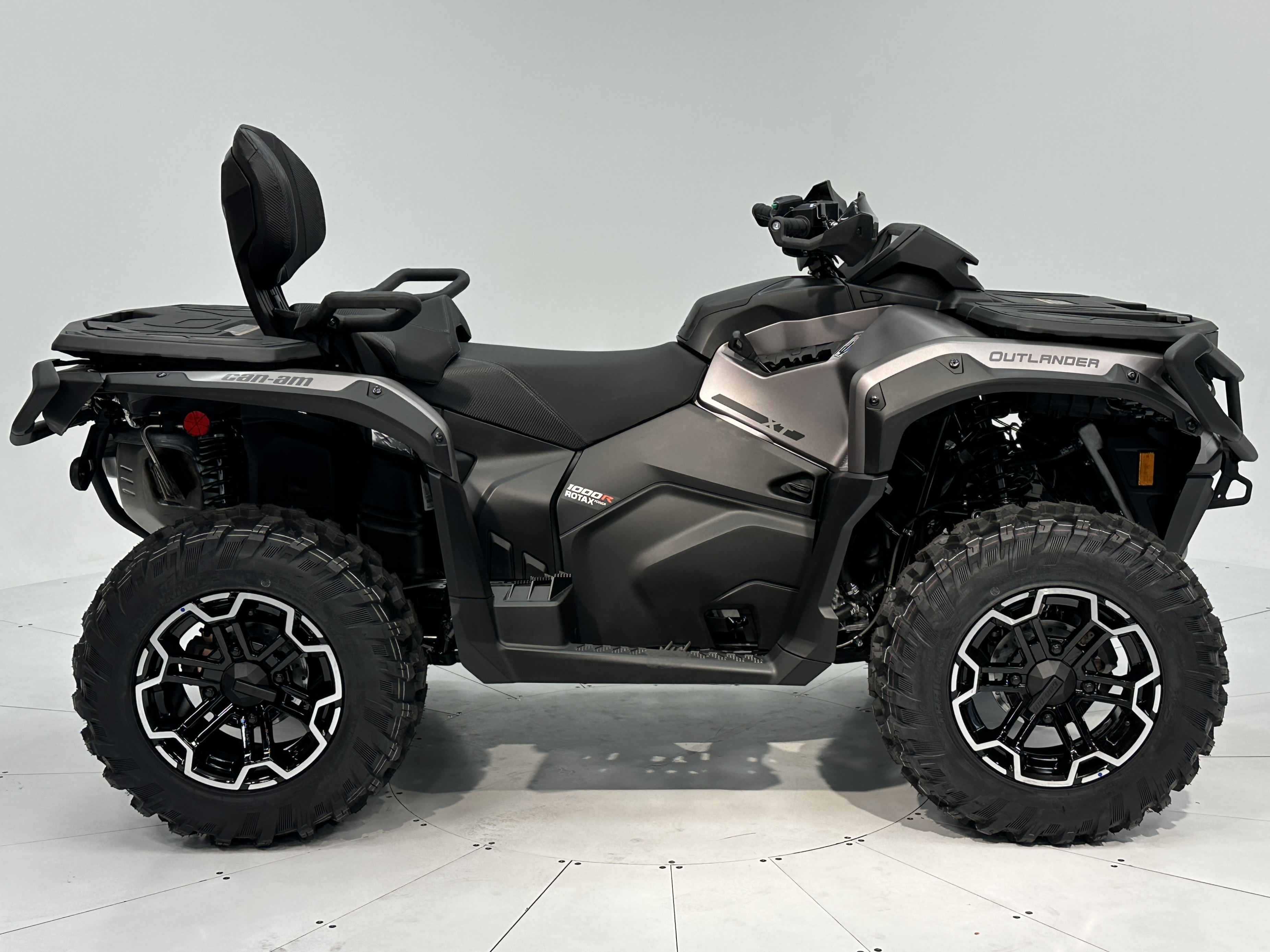 2025 Can-Am Outlander MAX XT 1000R