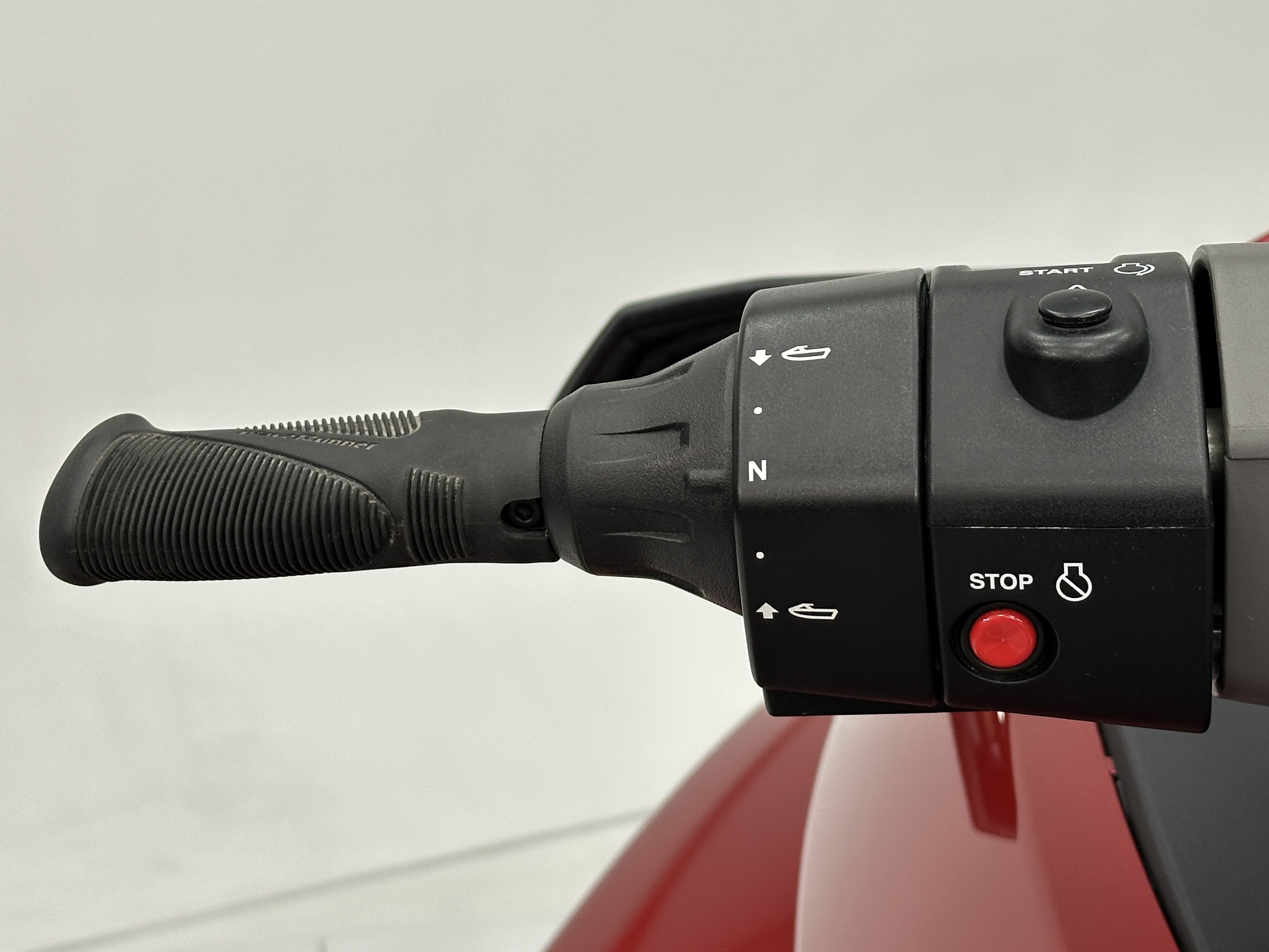 2012 Yamaha FX SHO - Red - Photo 7
