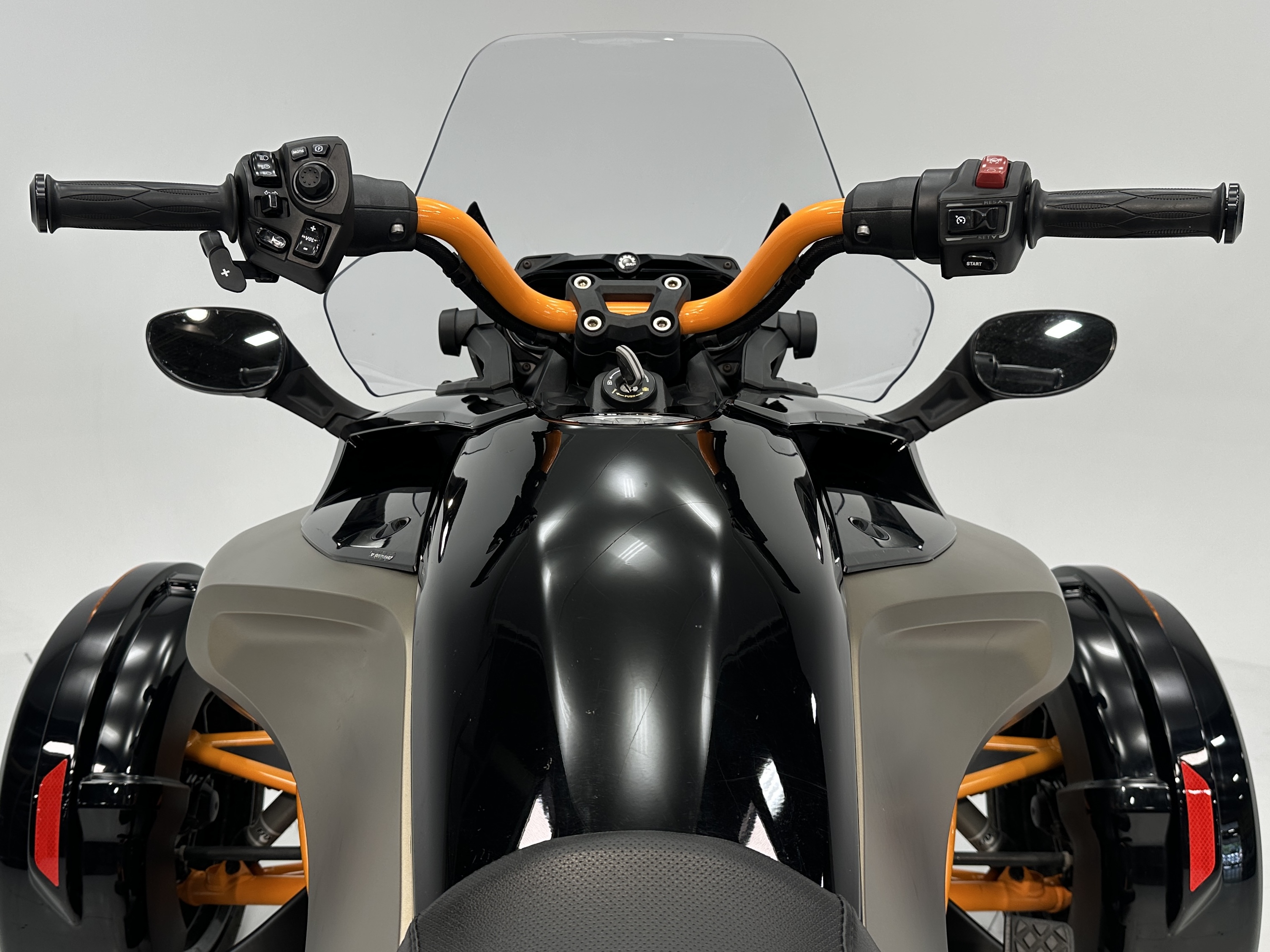 2020 Can-Am F3 S SE6 - Photo 5