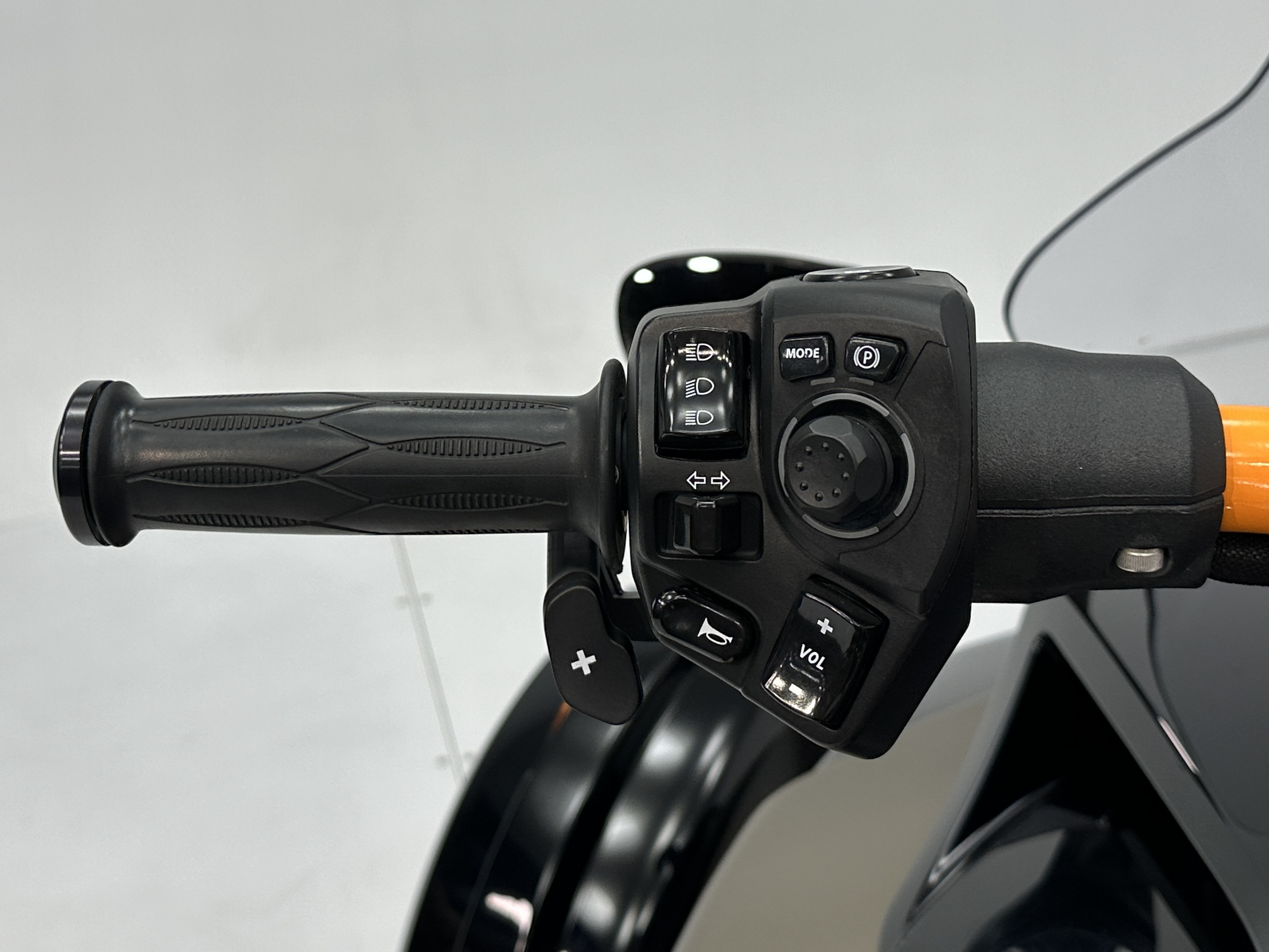 2020 Can-Am F3 S SE6 - Photo 7