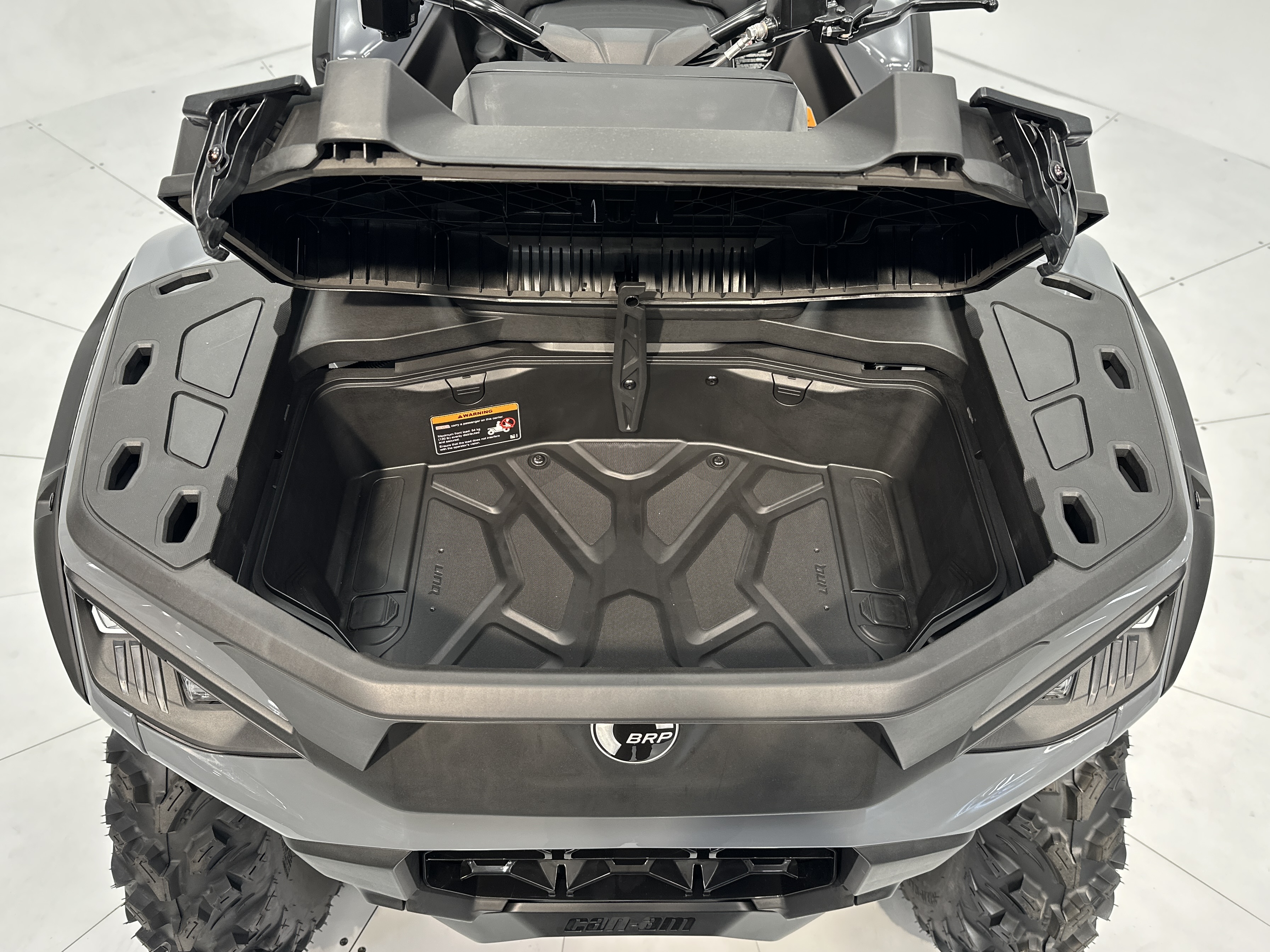2025 Can-Am Outlander MAX DPS 850 - Photo 10