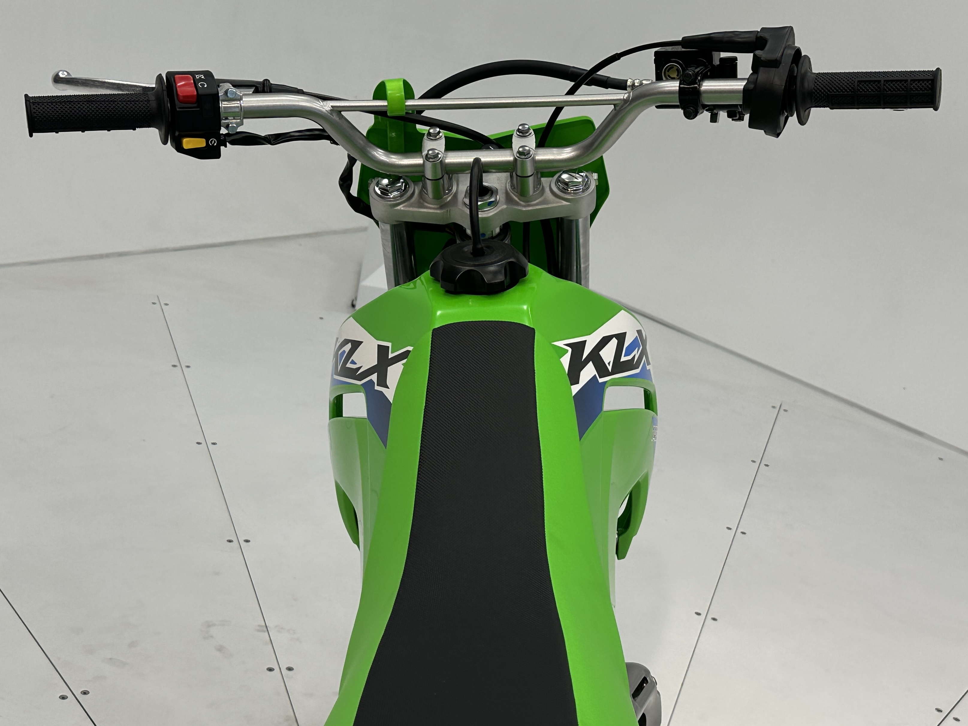2026 Kawasaki KLX 140R F - Photo 5