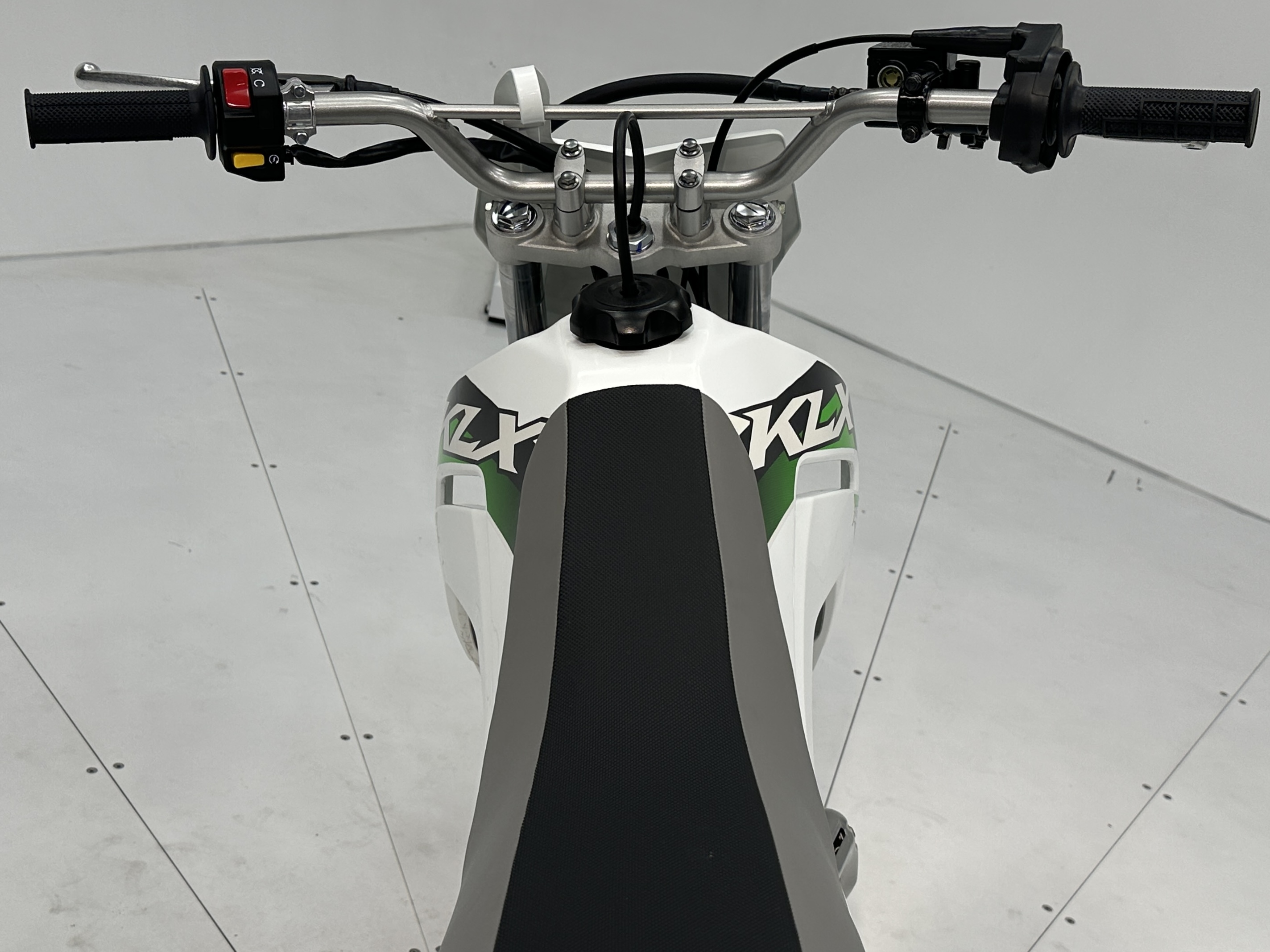 2026 Kawasaki KLX 140R L - Photo 5