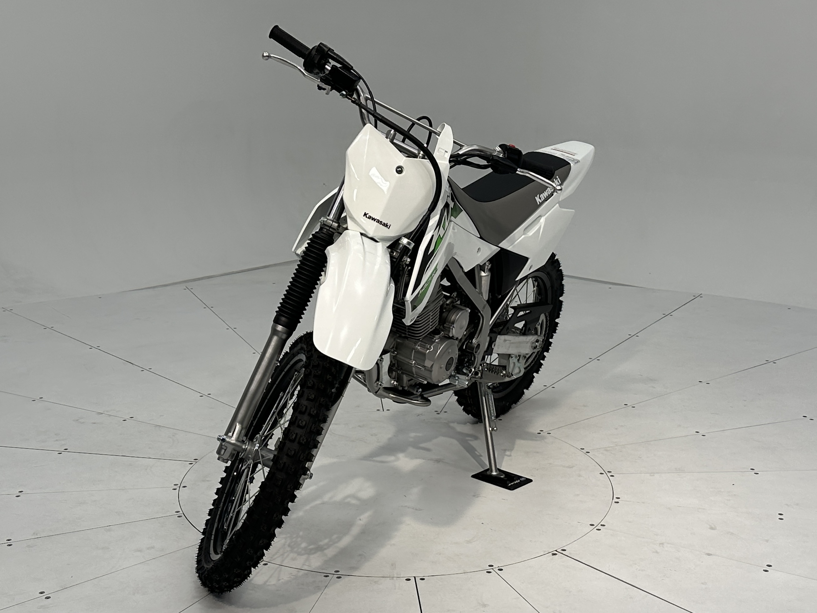 2026 Kawasaki KLX 140R L - Photo 4