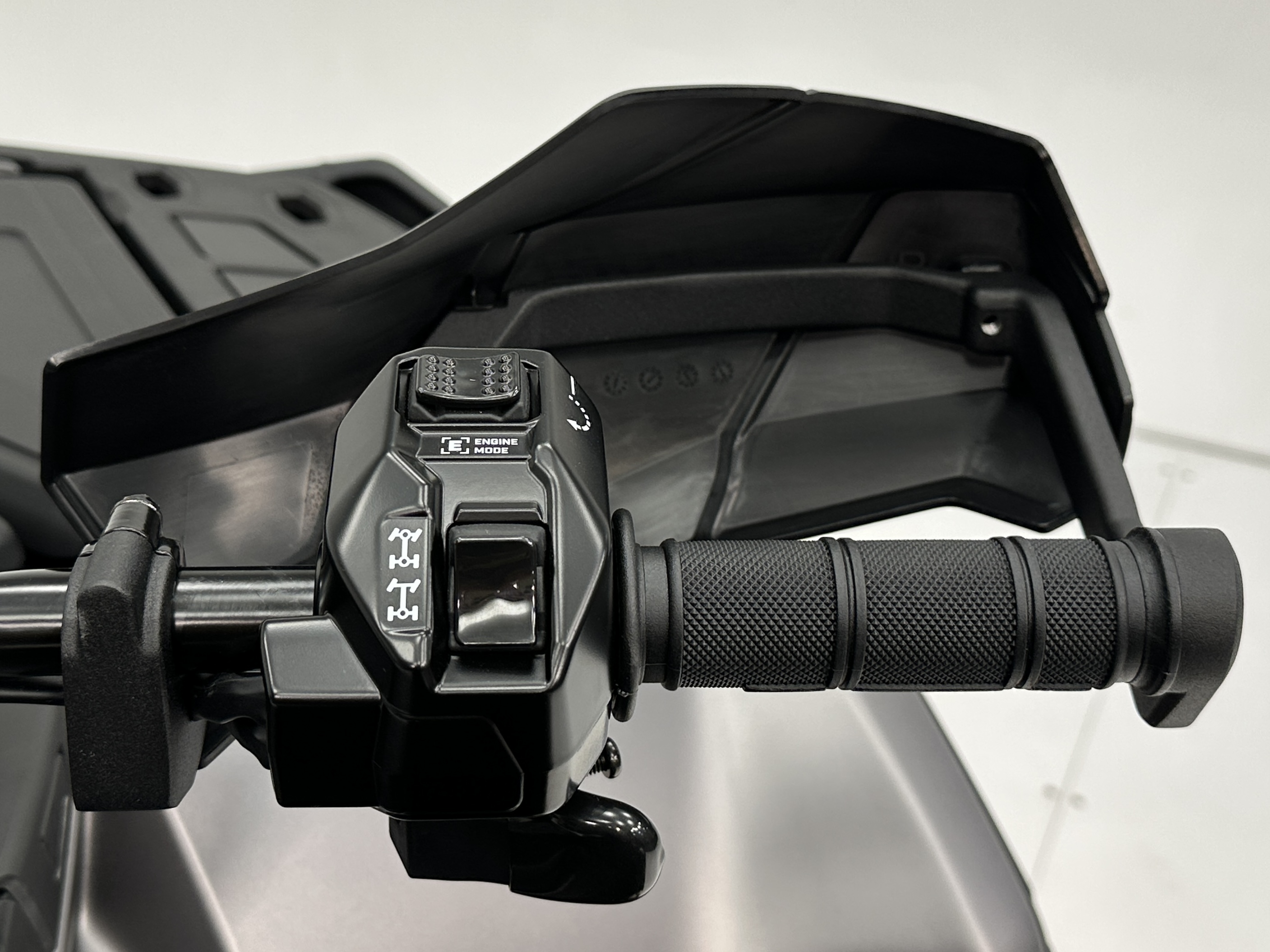 2026 Can-Am Outlander MAX XT 850 - Photo 8