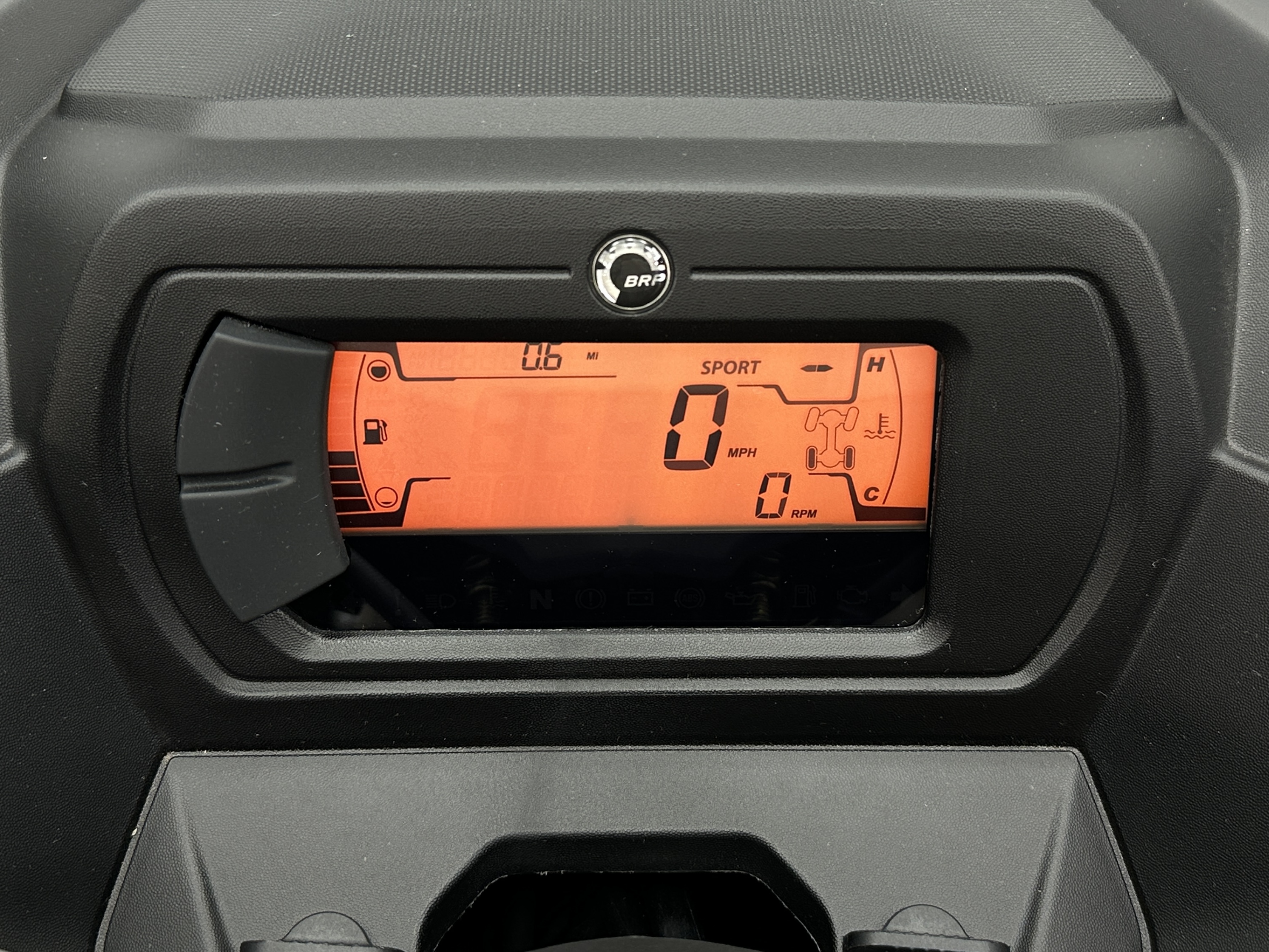 2025 Can-Am Outlander MAX XT 700 - Photo 6