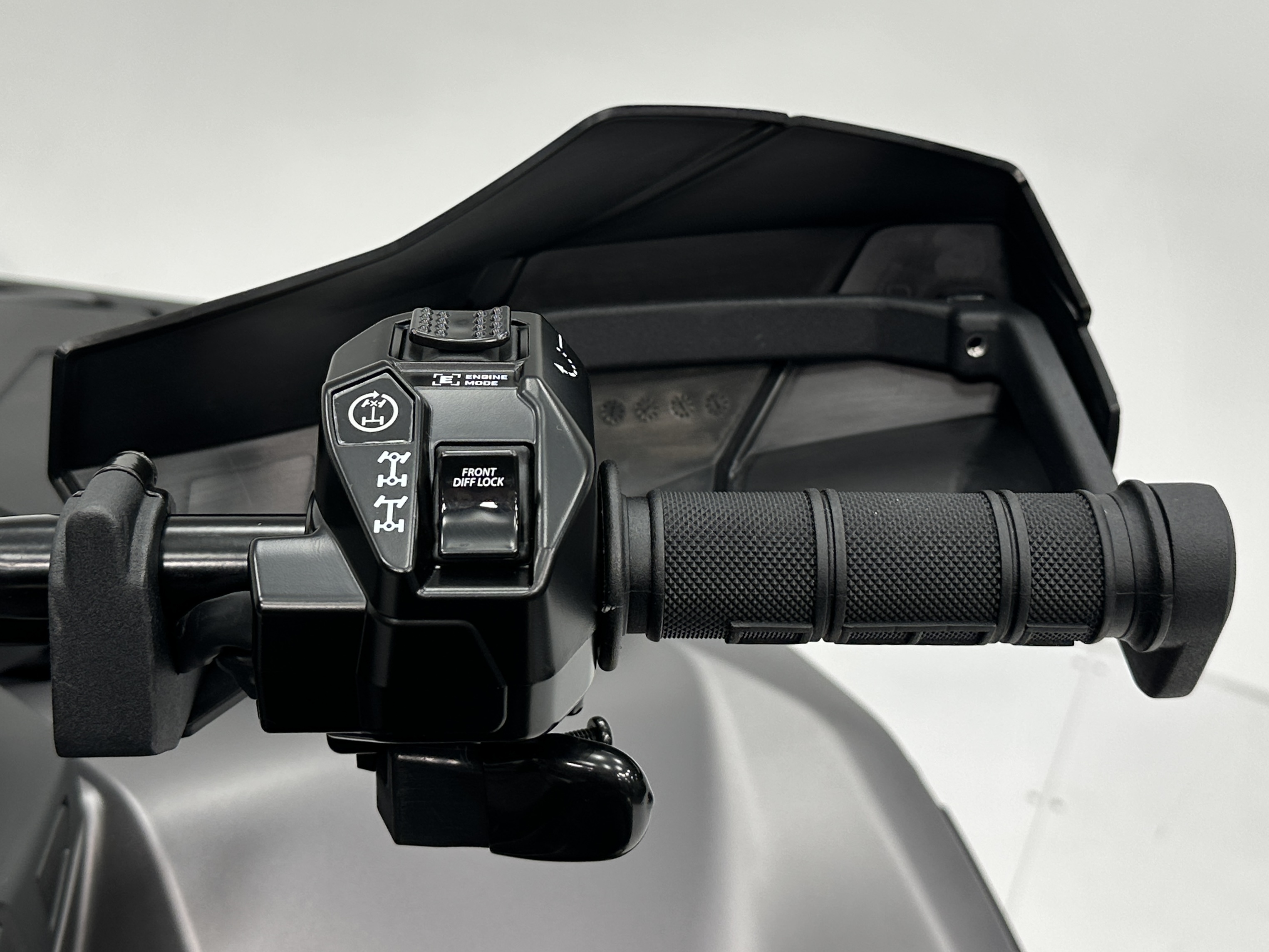 2026 Can-Am Outlander MAX XT 1000R - Photo 8