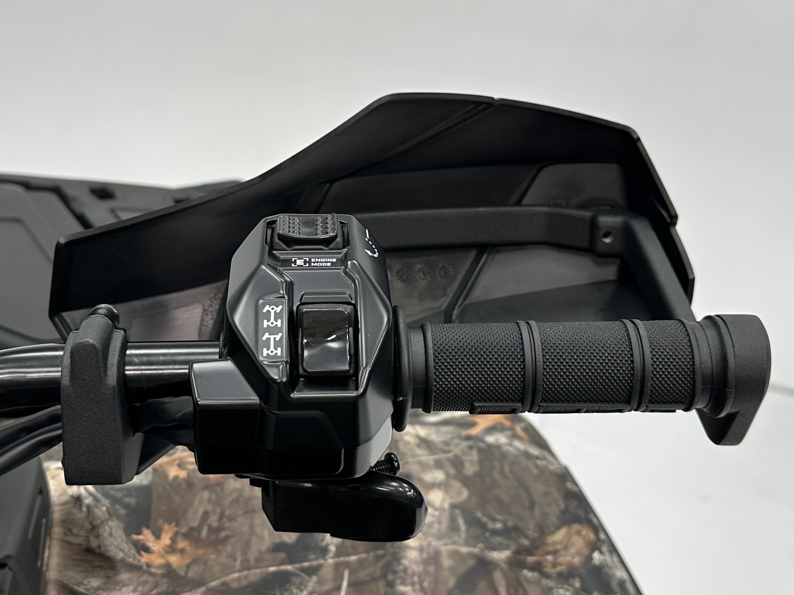 2026 Can-Am Outlander MAX XT 850 - Photo 8