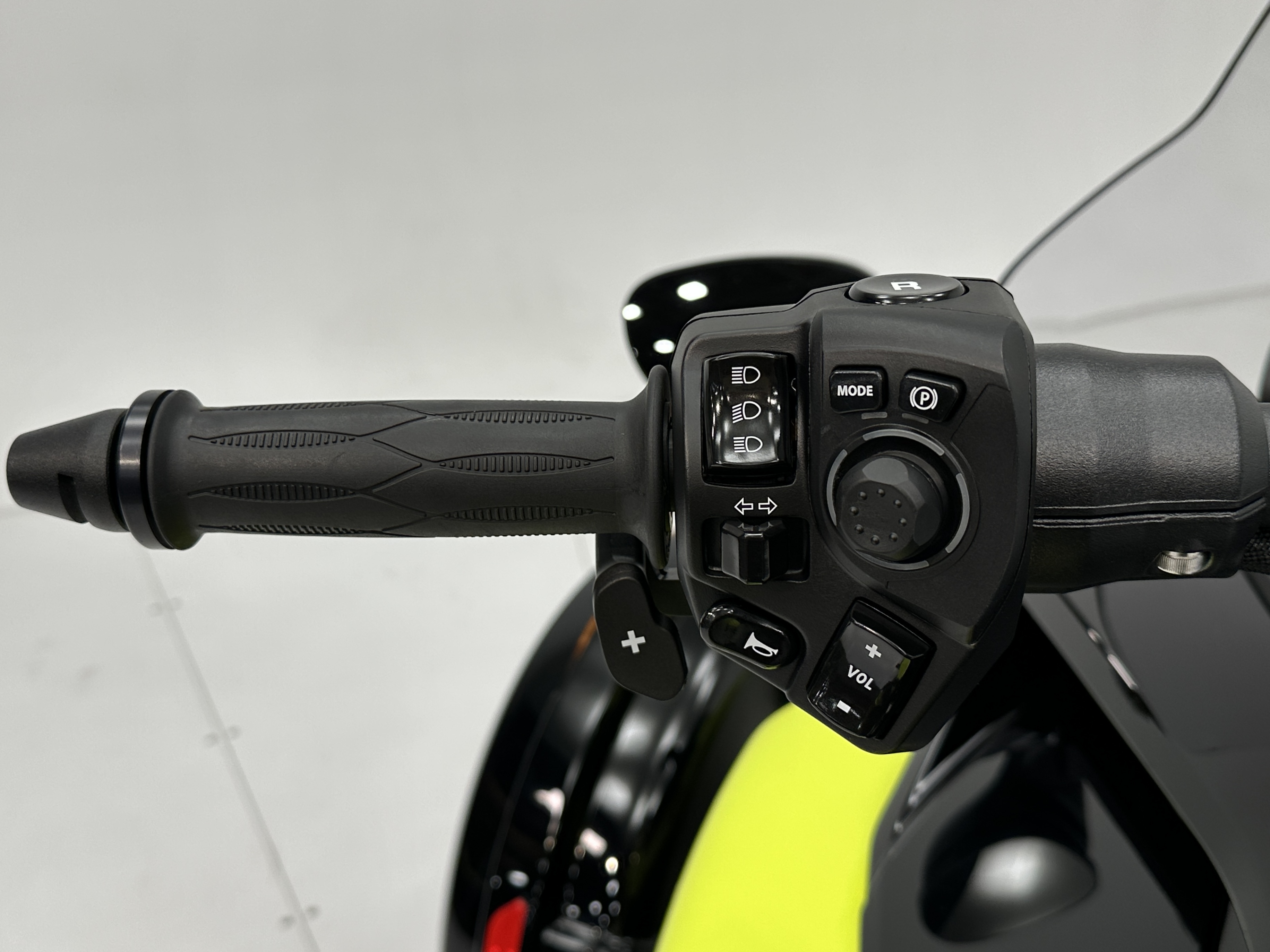 2022 Can-Am Spyder F-3 S Special Series - Photo 7