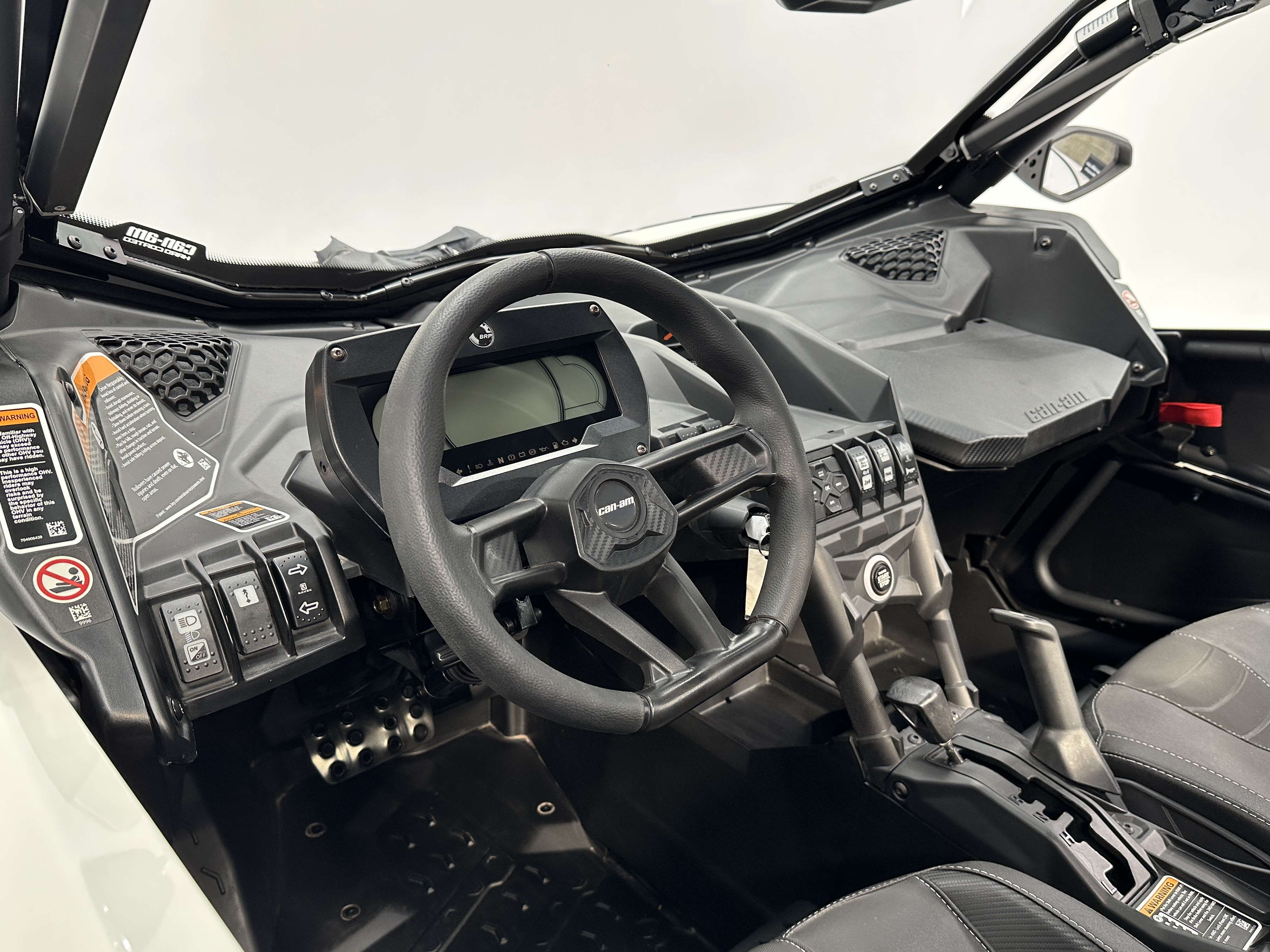 2025 Can-Am Maverick X3 X rc 64'' TURBO RR Accessorized Demonstrator - Photo 5