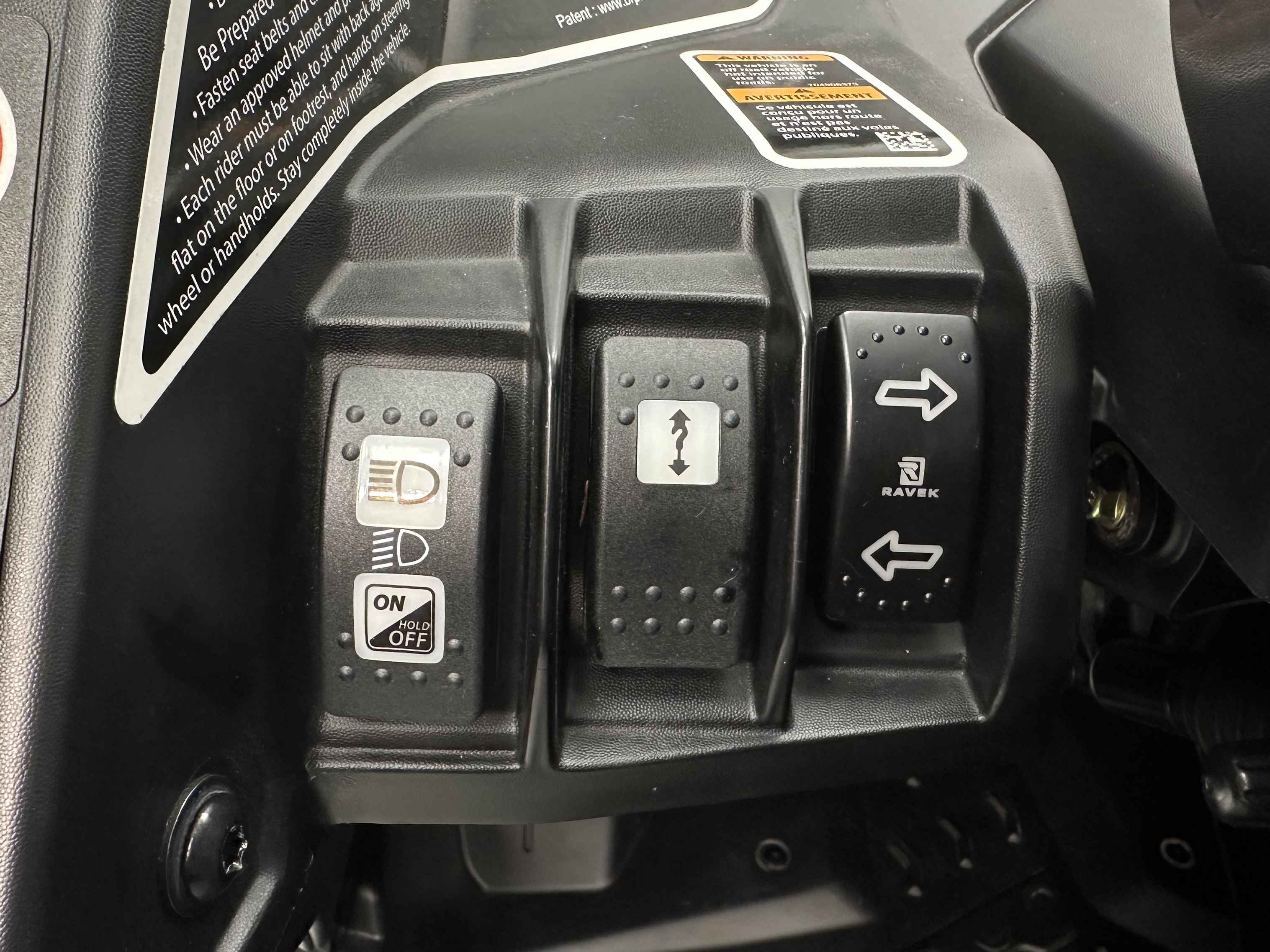 2025 Can-Am Maverick X3 X rc 64'' TURBO RR Accessorized Demonstrator - Photo 9