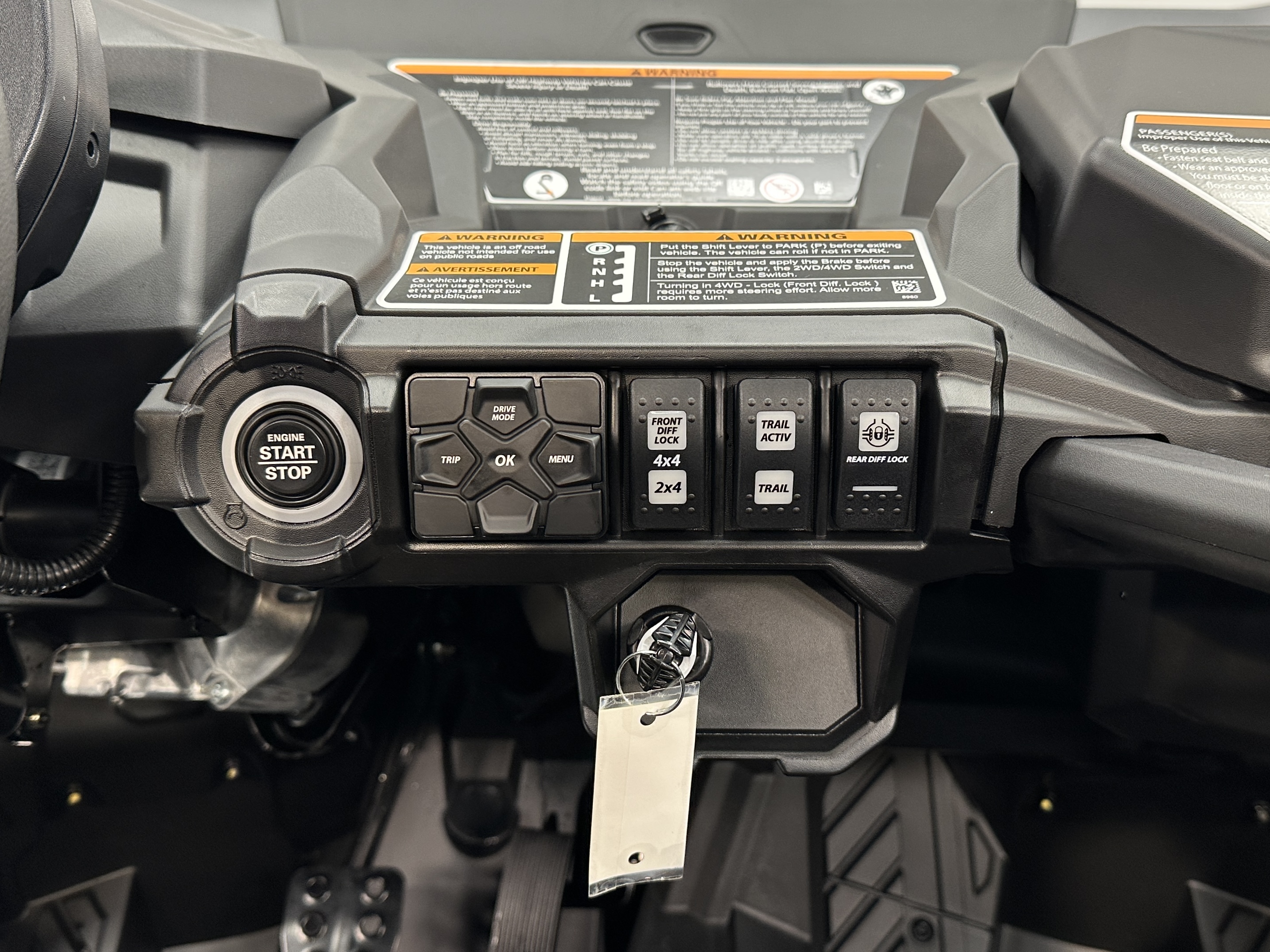 2026 Can-Am Commander XT-P 1000R - Photo 8