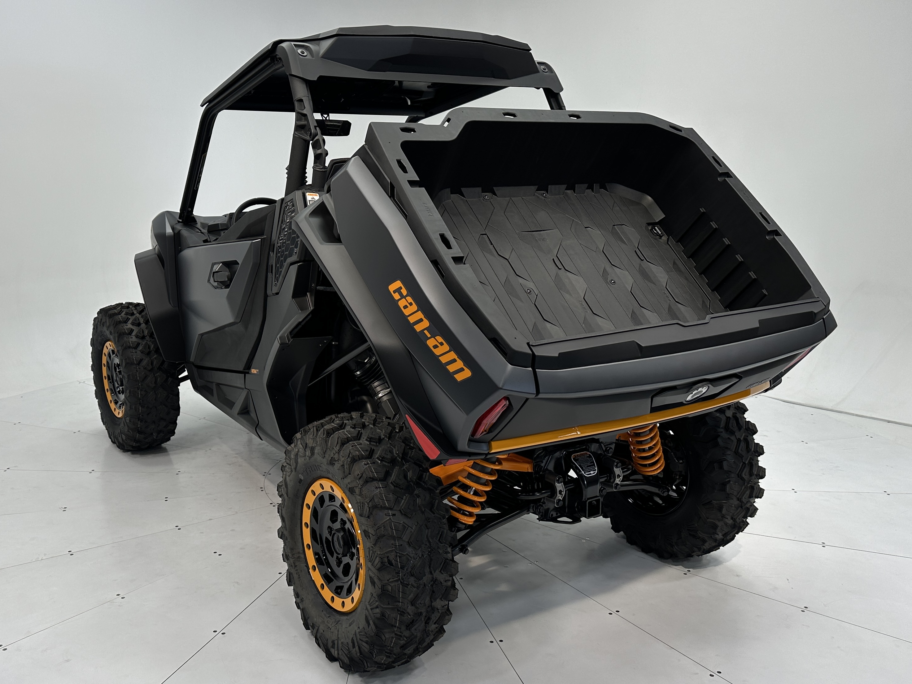 2026 Can-Am Commander XT-P 1000R - Photo 14