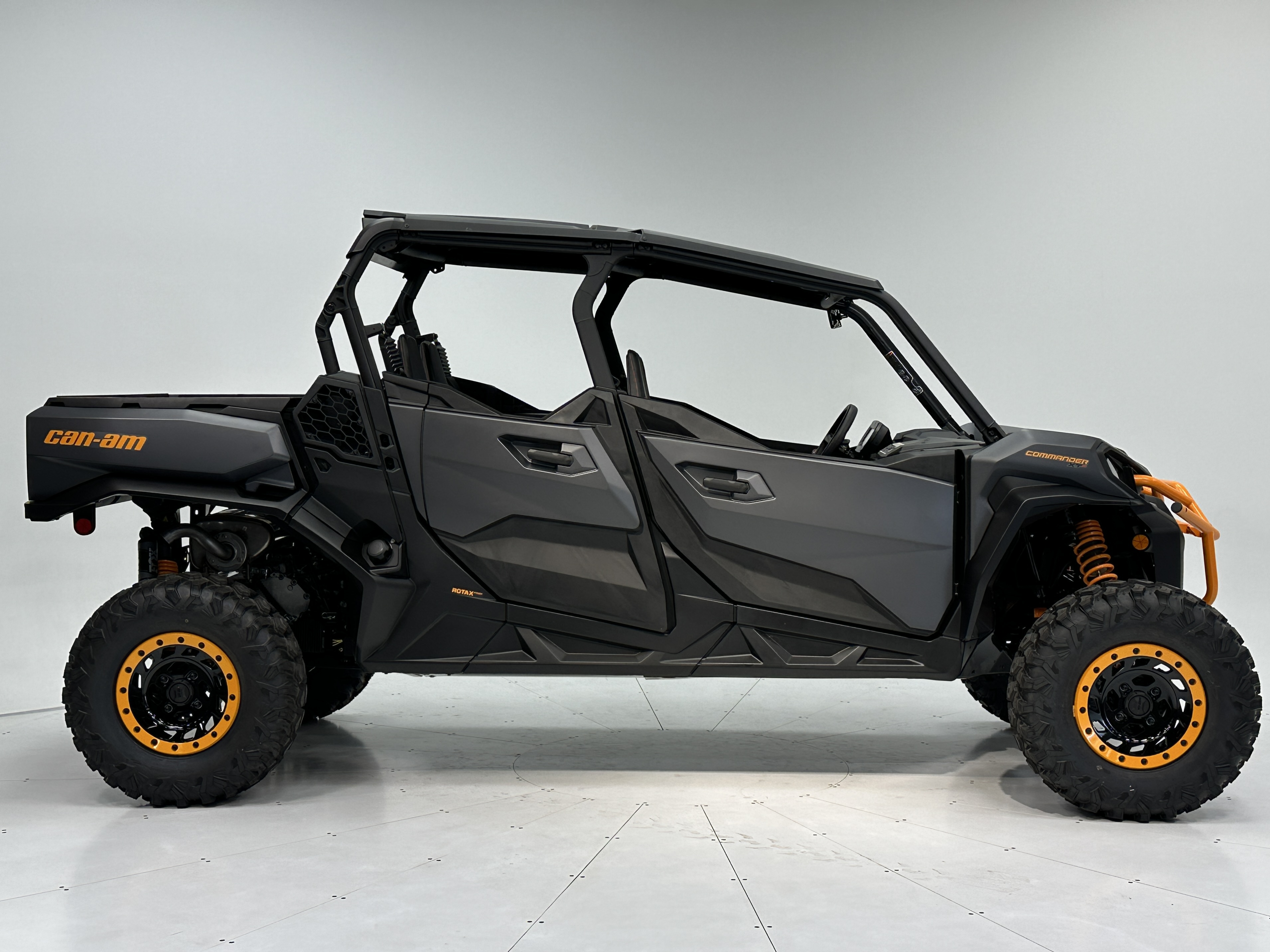 2025 Can-Am Commander MAX XT-P 1000R