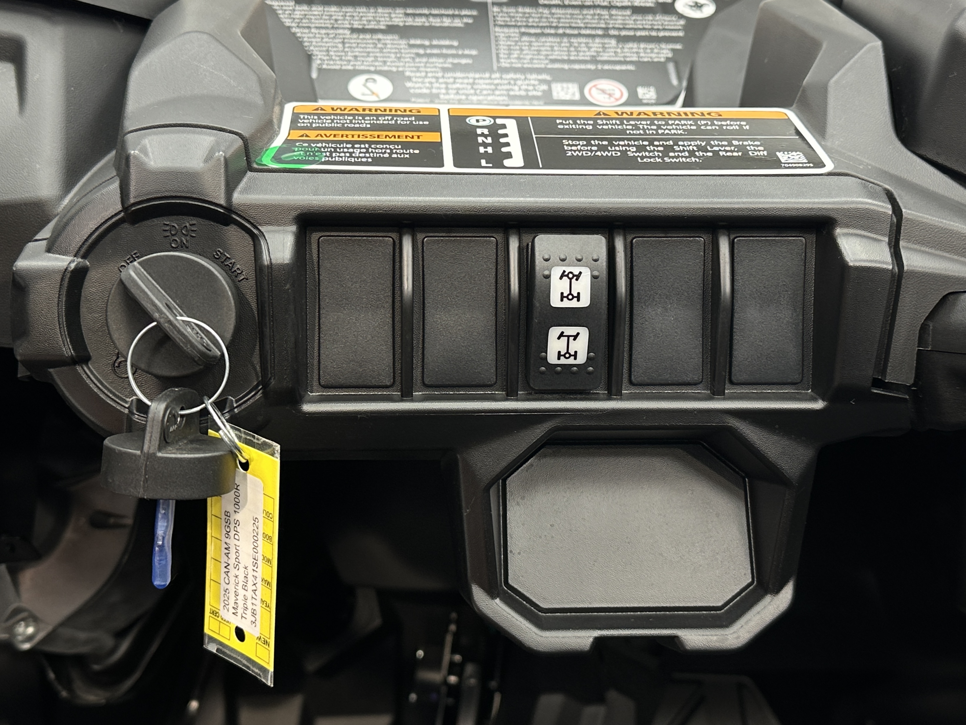 2025 Can-Am Maverick Sport DPS 1000R - Photo 8