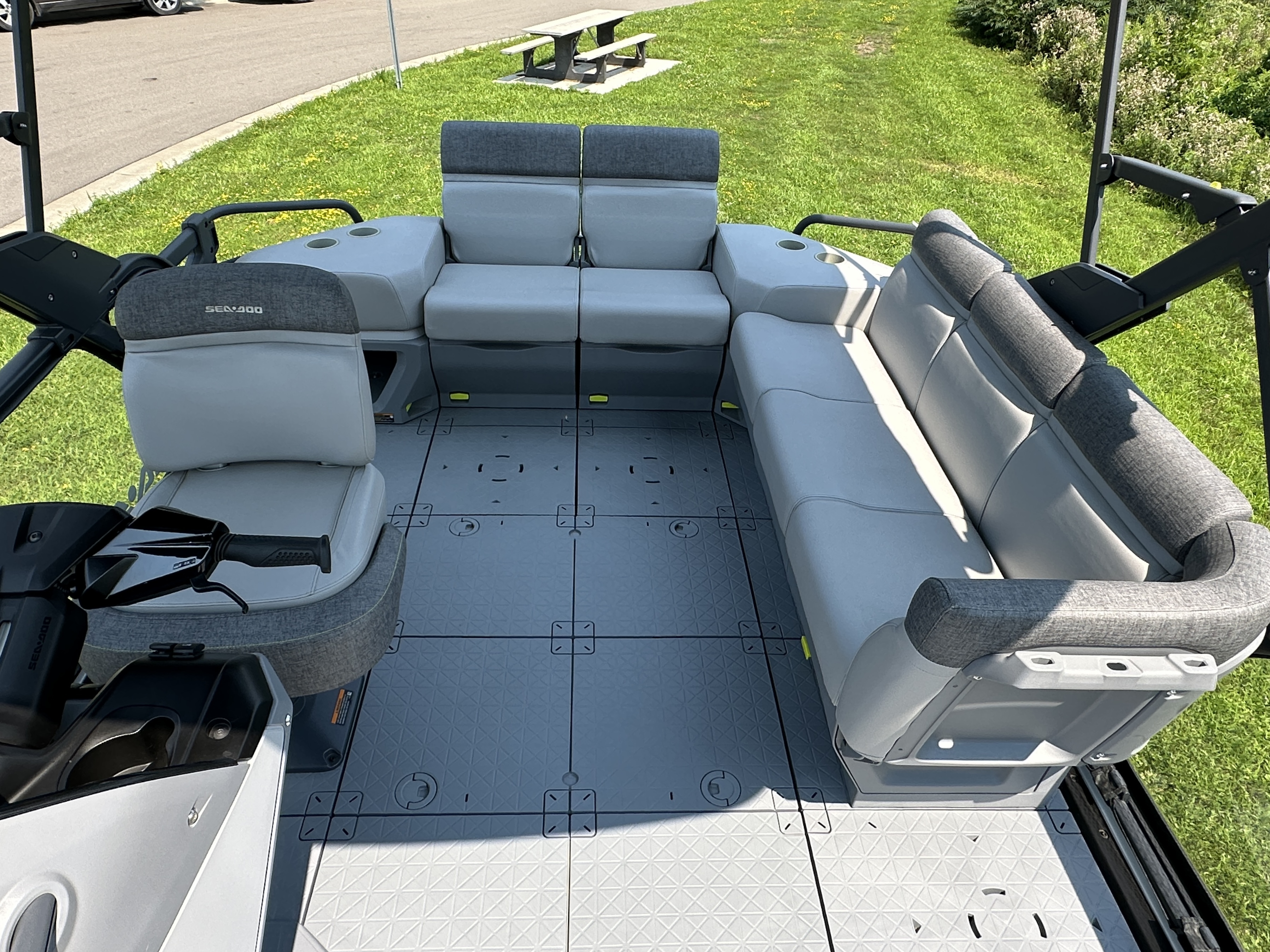 2024 Sea-Doo SWITCH CRUISE 21' 170hp Accessorized - Photo 17