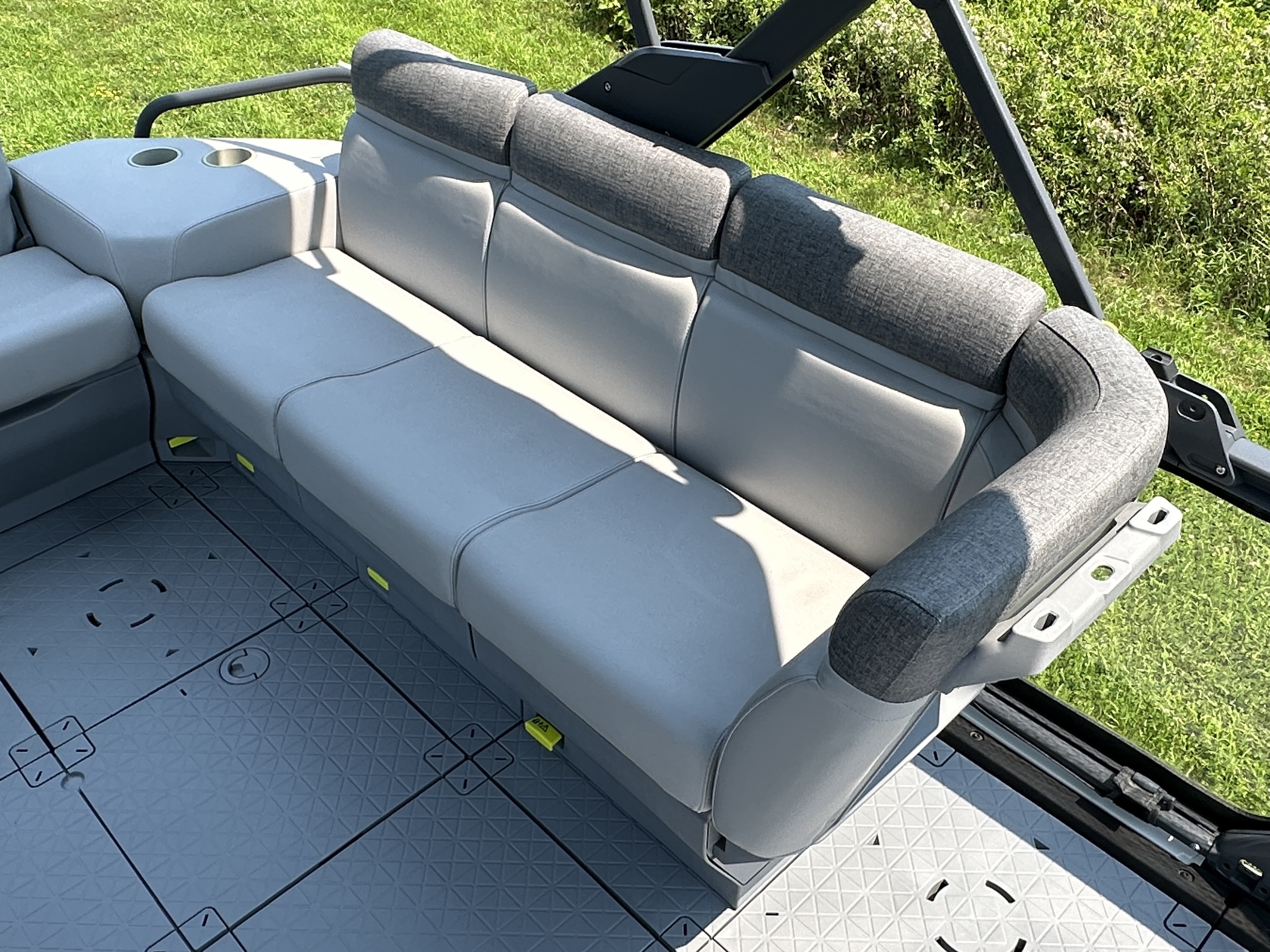 2024 Sea-Doo SWITCH CRUISE 21' 170hp Accessorized - Photo 16