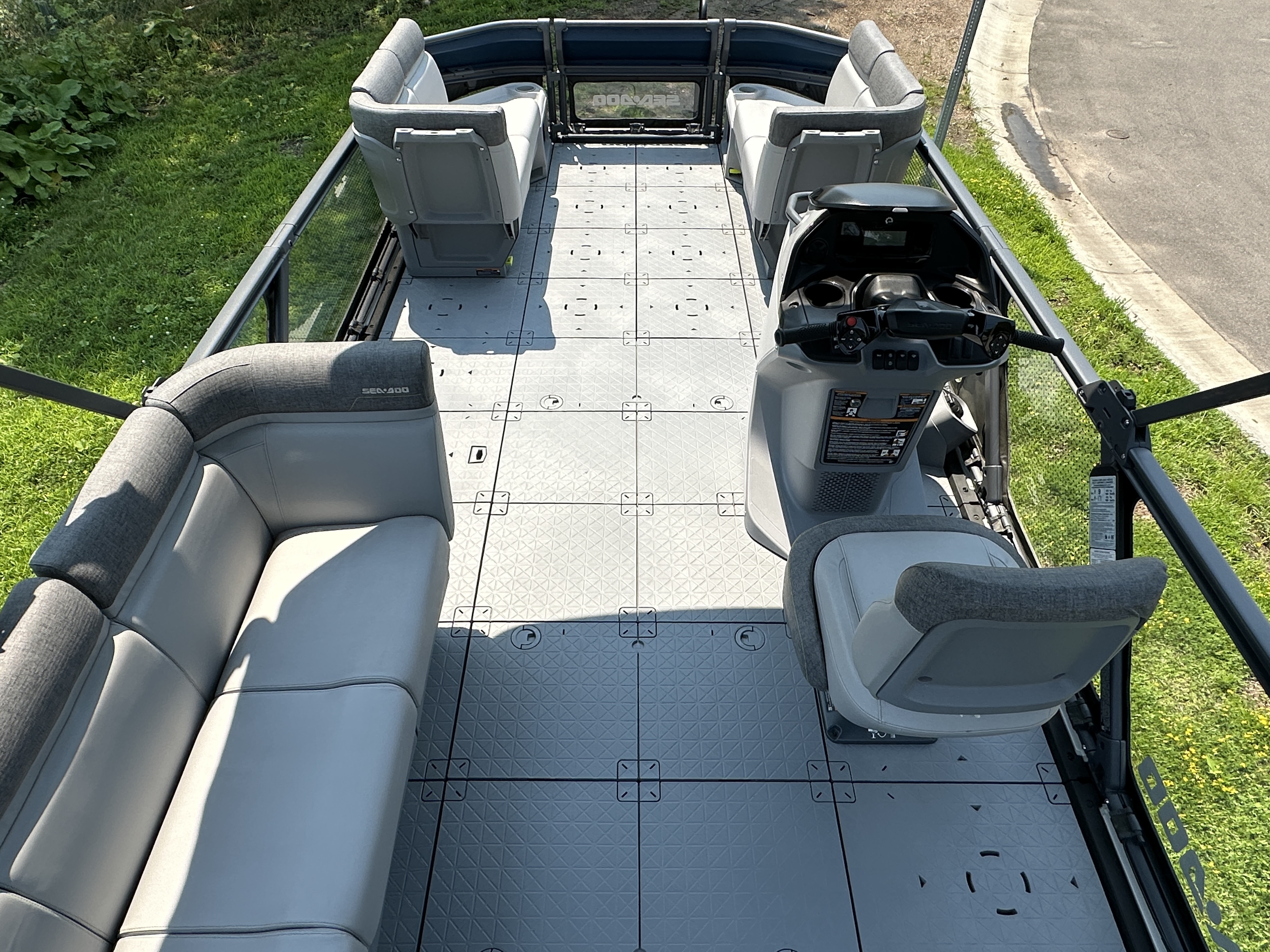2024 Sea-Doo SWITCH CRUISE 21' 170hp Accessorized - Photo 18