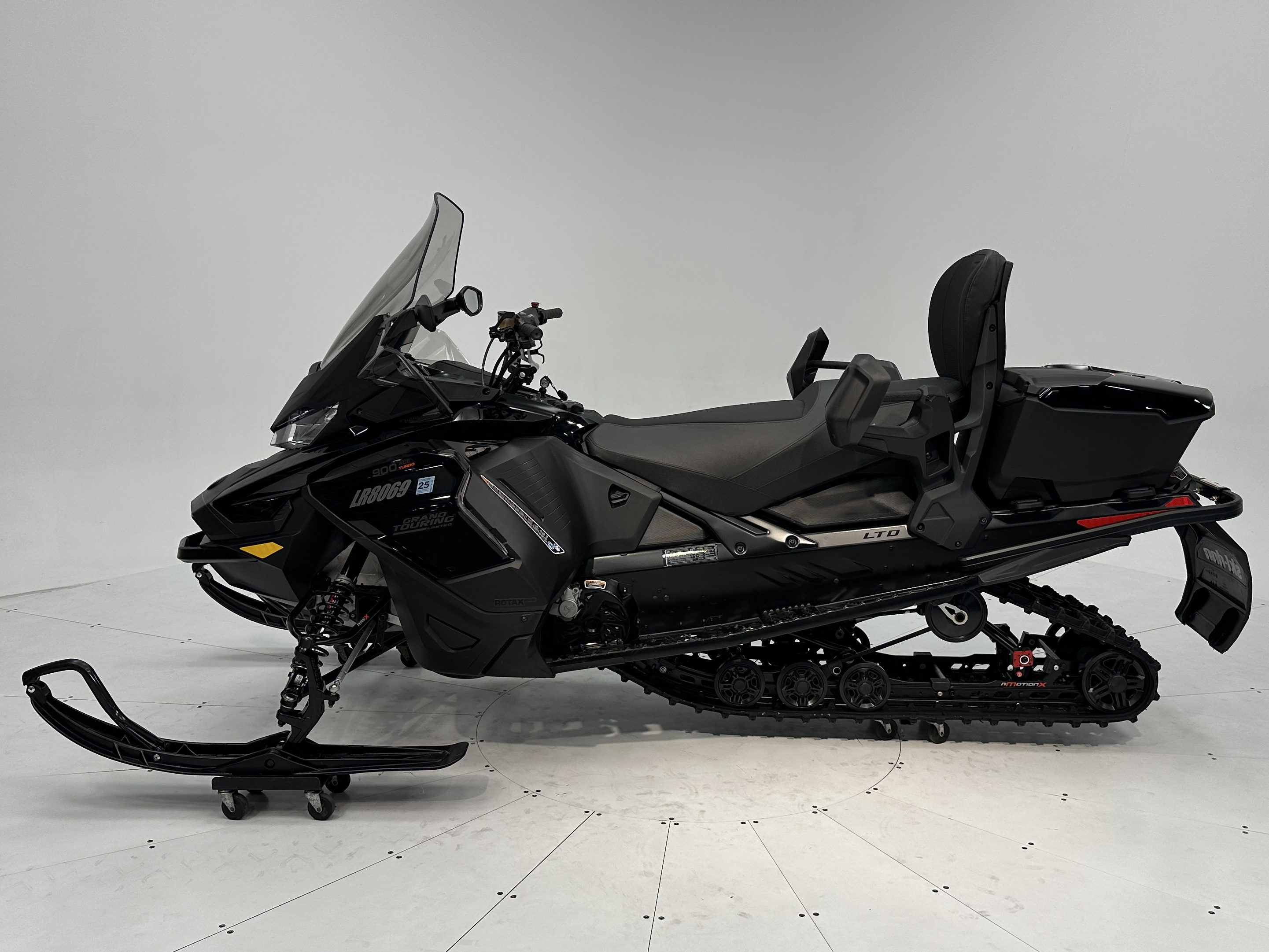 2023 Ski-Doo Grand Touring Limited 900 ACE Turbo Silent Track II 1.25" E.S. - Photo 3