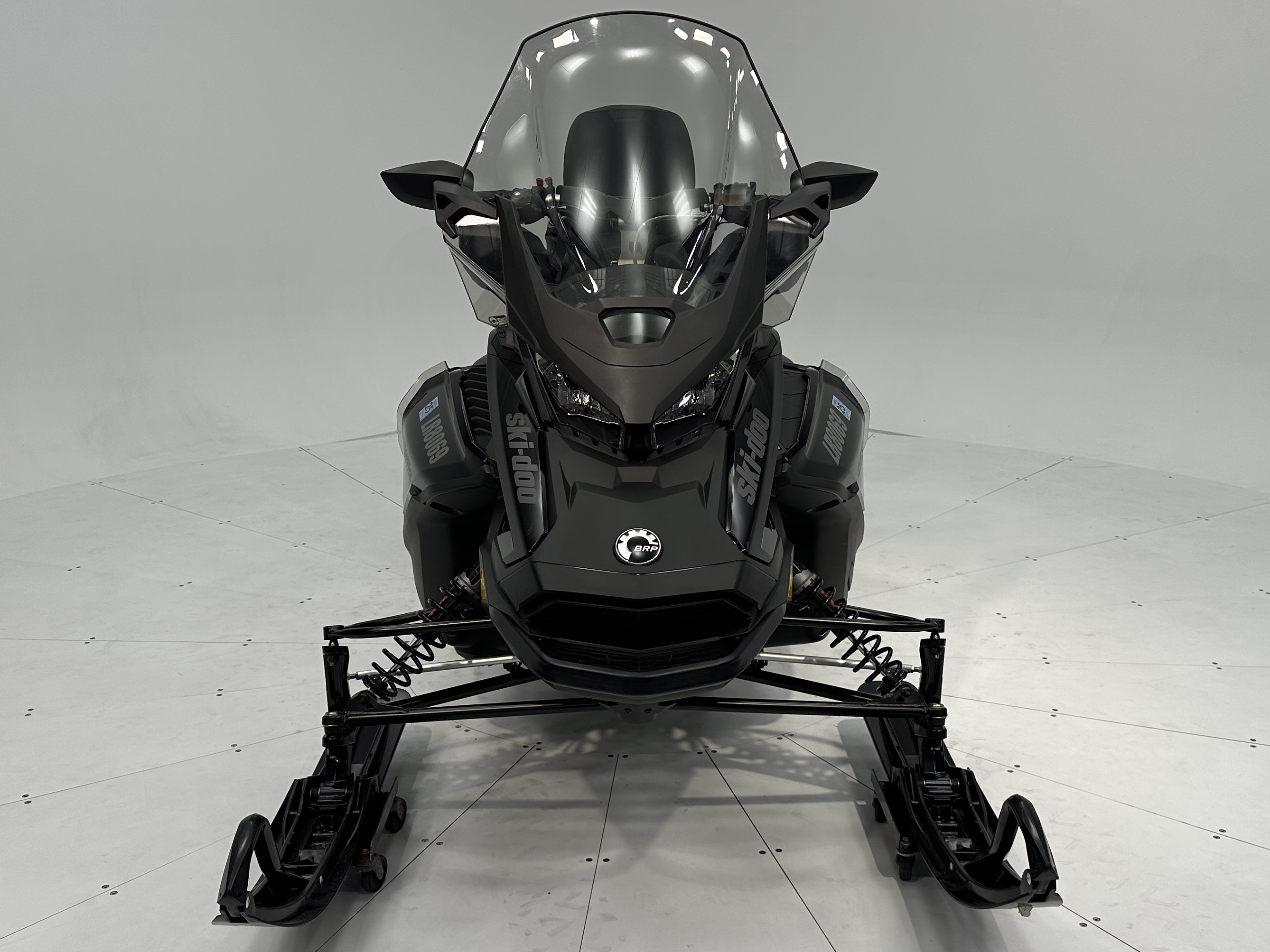 2023 Ski-Doo Grand Touring Limited 900 ACE Turbo Silent Track II 1.25" E.S. - Photo 4