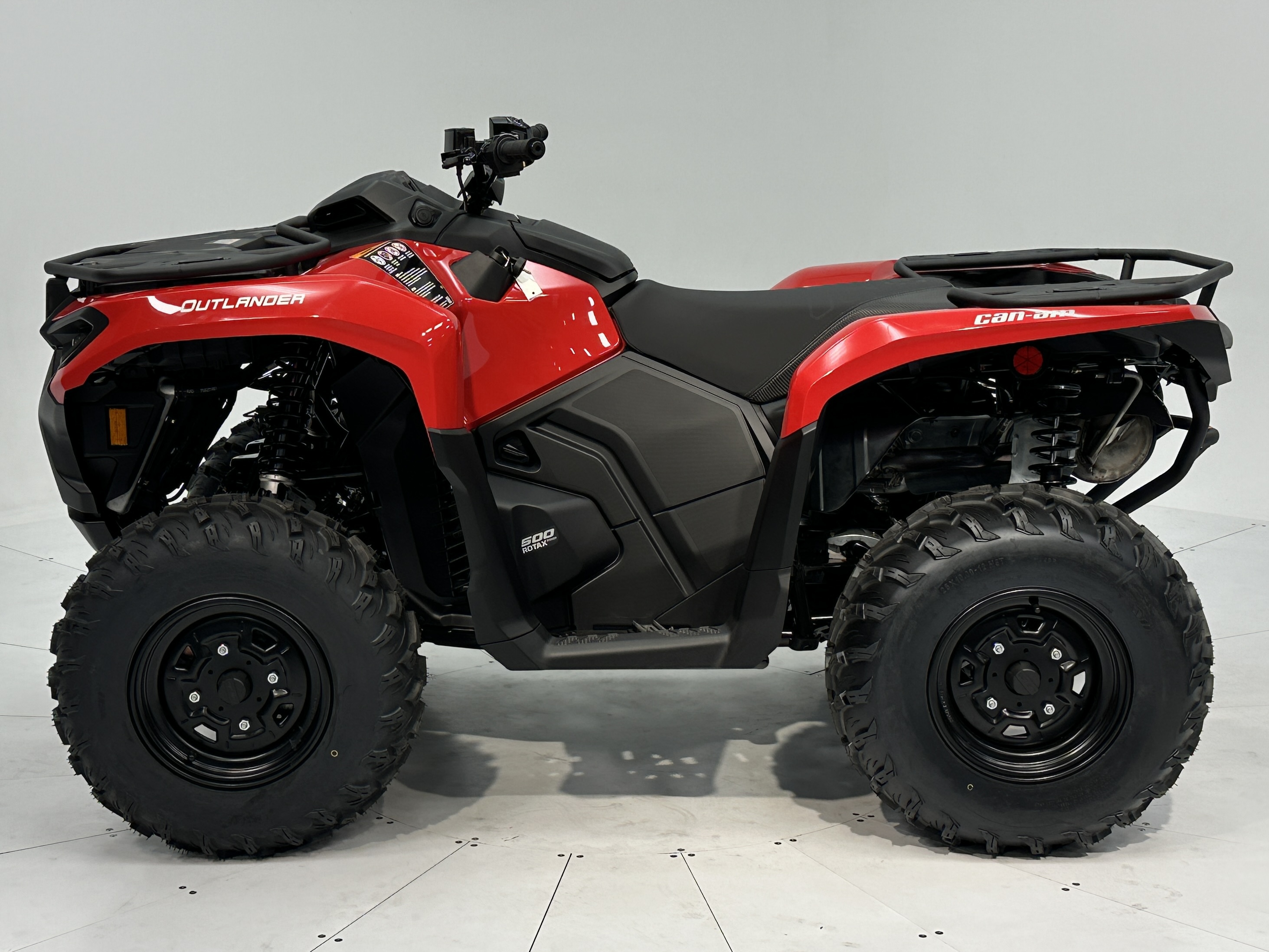 2026 Can-Am Outlander 500 - Photo 3