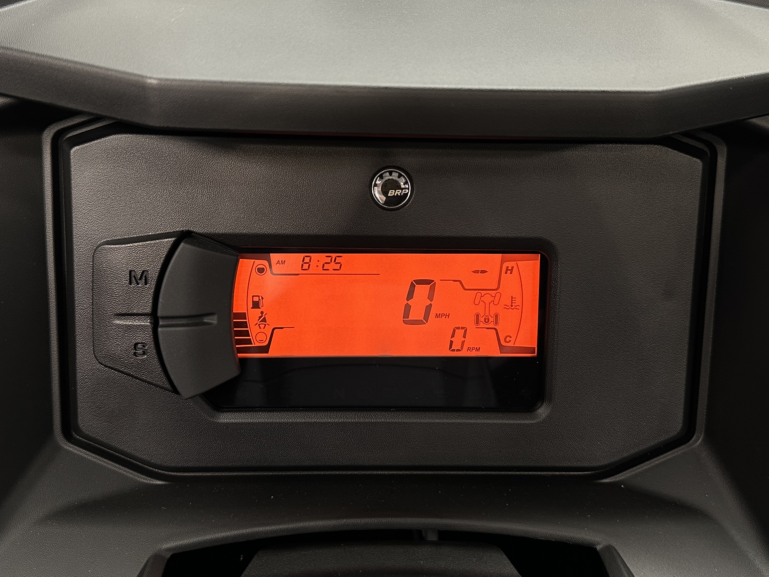 2026 Can-Am Defender XT CAB HD11 with 10.25 in. infotainment - Photo 8