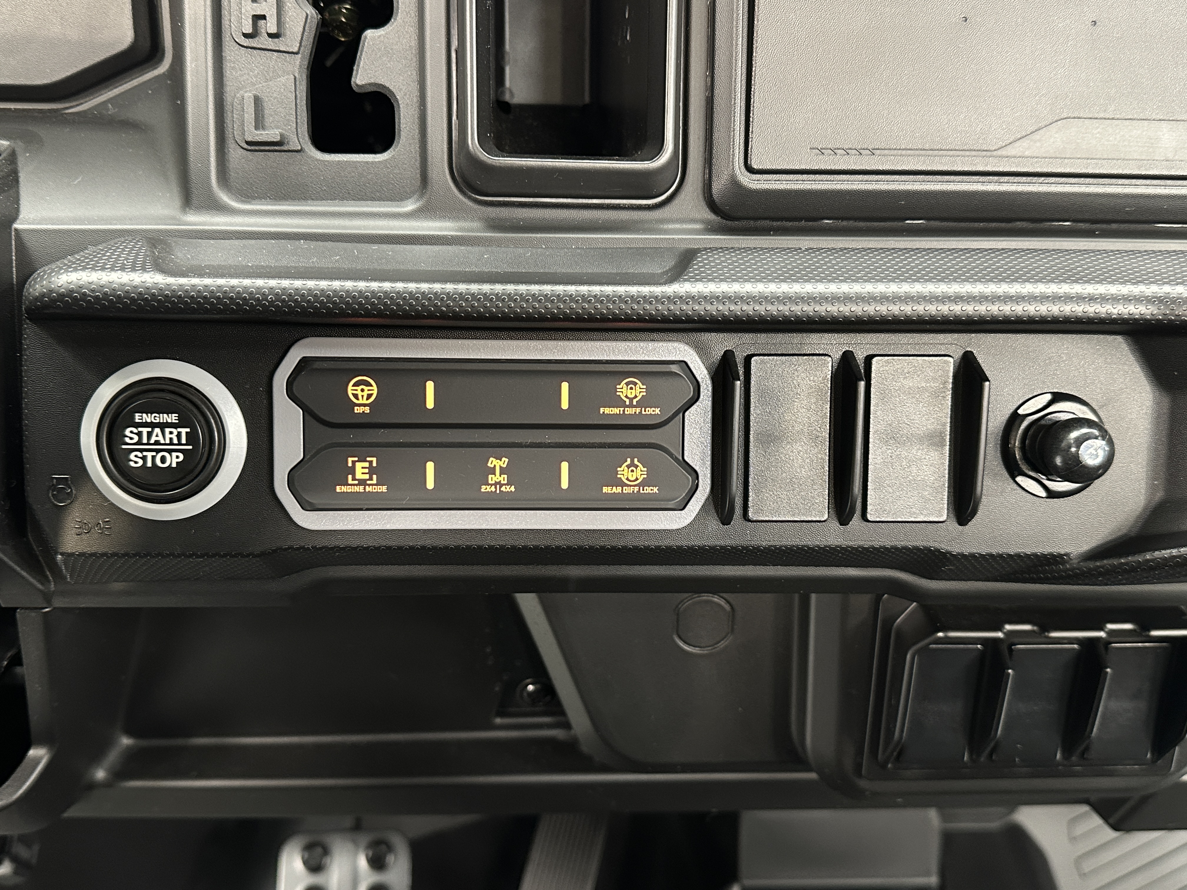 2026 Can-Am Defender XT HD11 - Photo 9