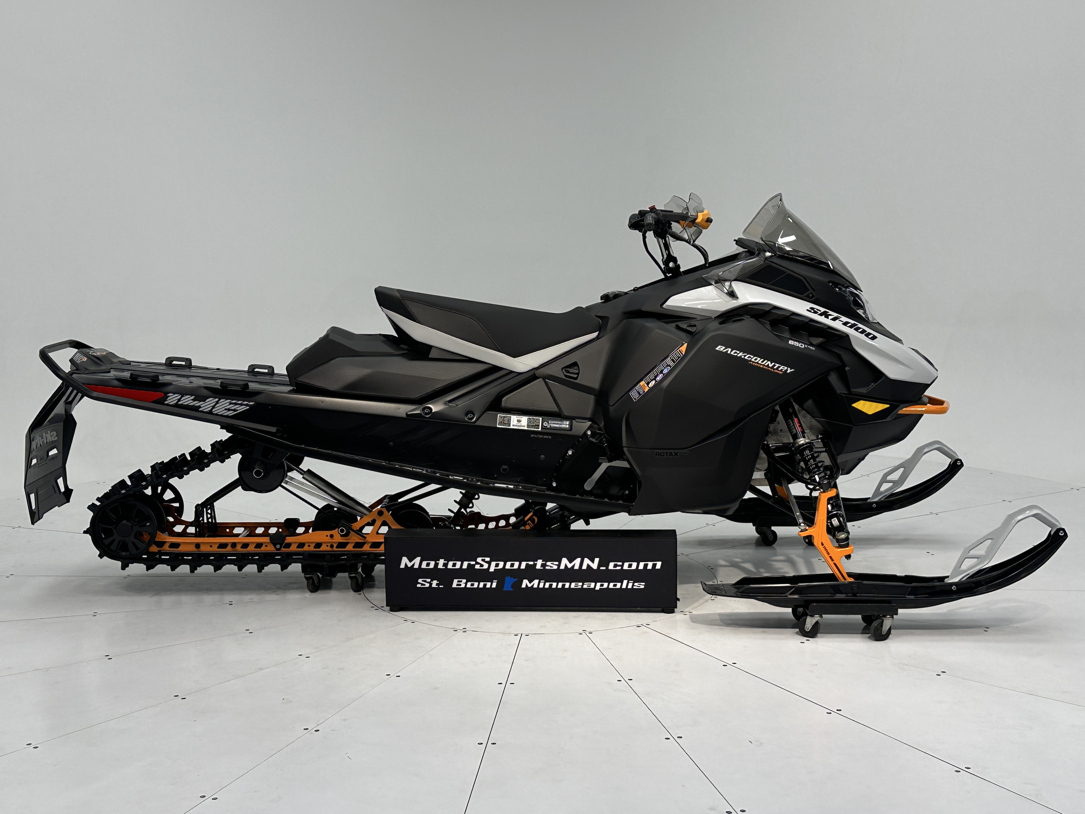 2026 Ski-Doo BACKCOUNTRY ADRENALINE (43") 850 E-TEC Storm 150 1.5" E.S.
