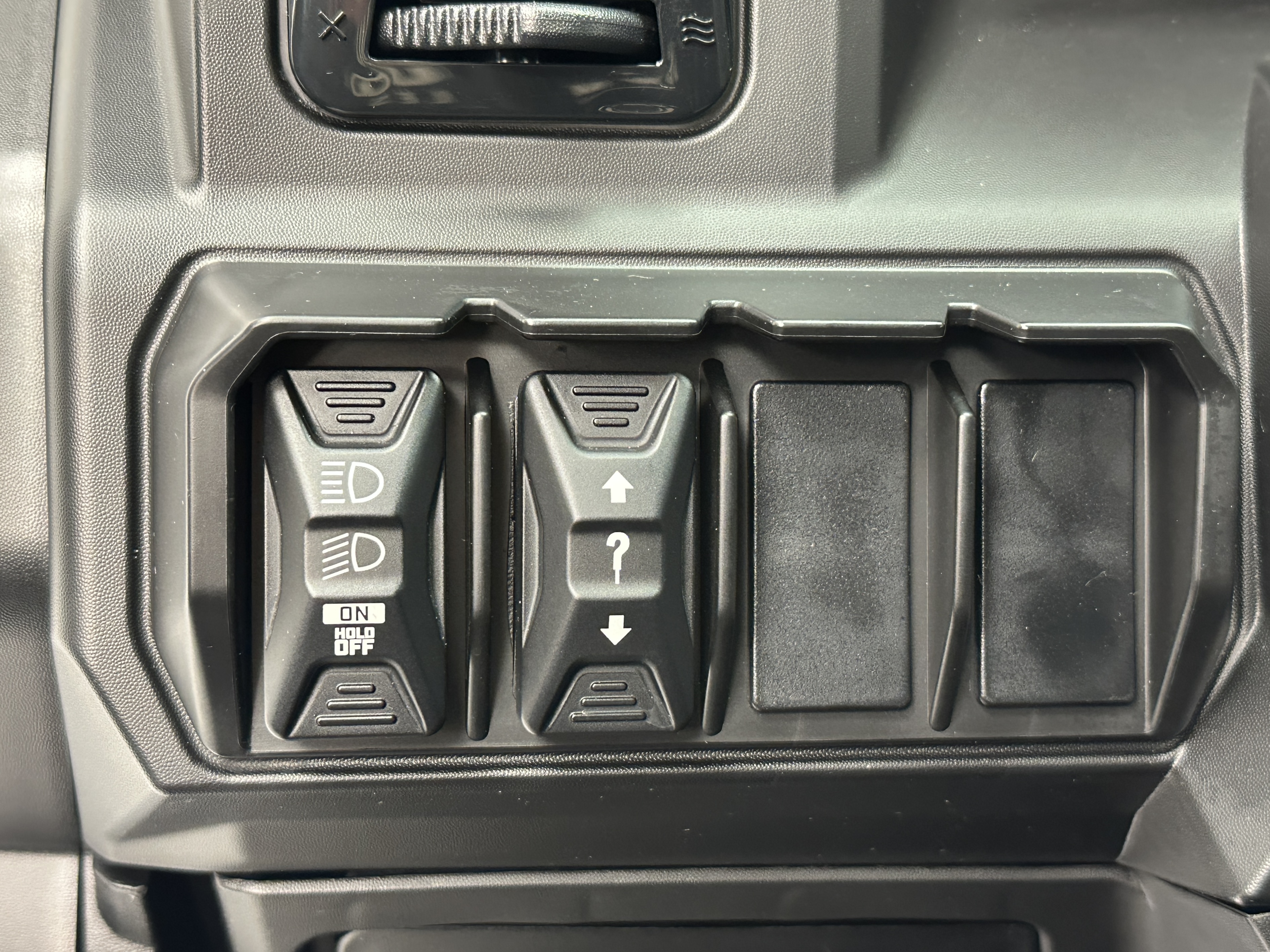 2026 Can-Am Defender LIMITED CAB HD11 - Photo 12