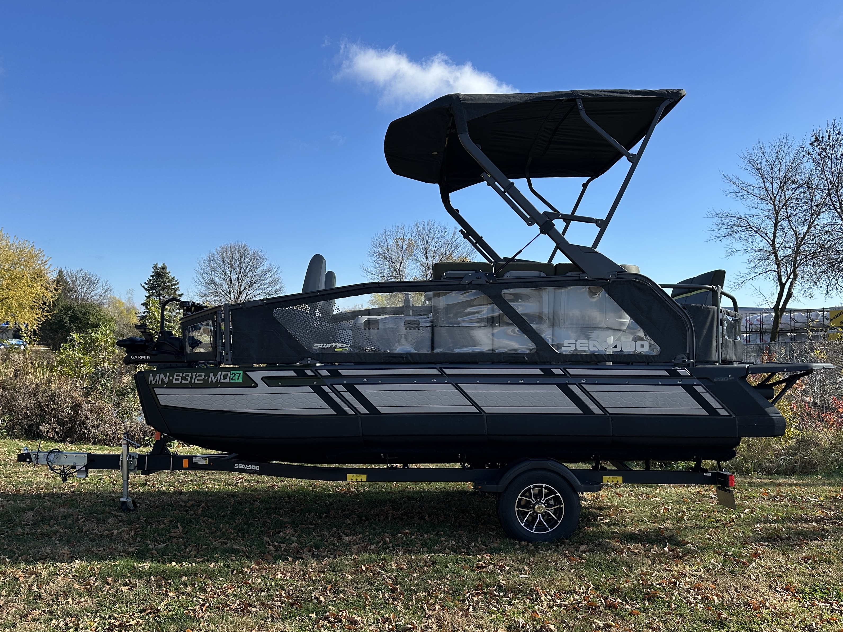 2025 Sea-Doo SWITCH FISH 18' 230hp - Photo 3