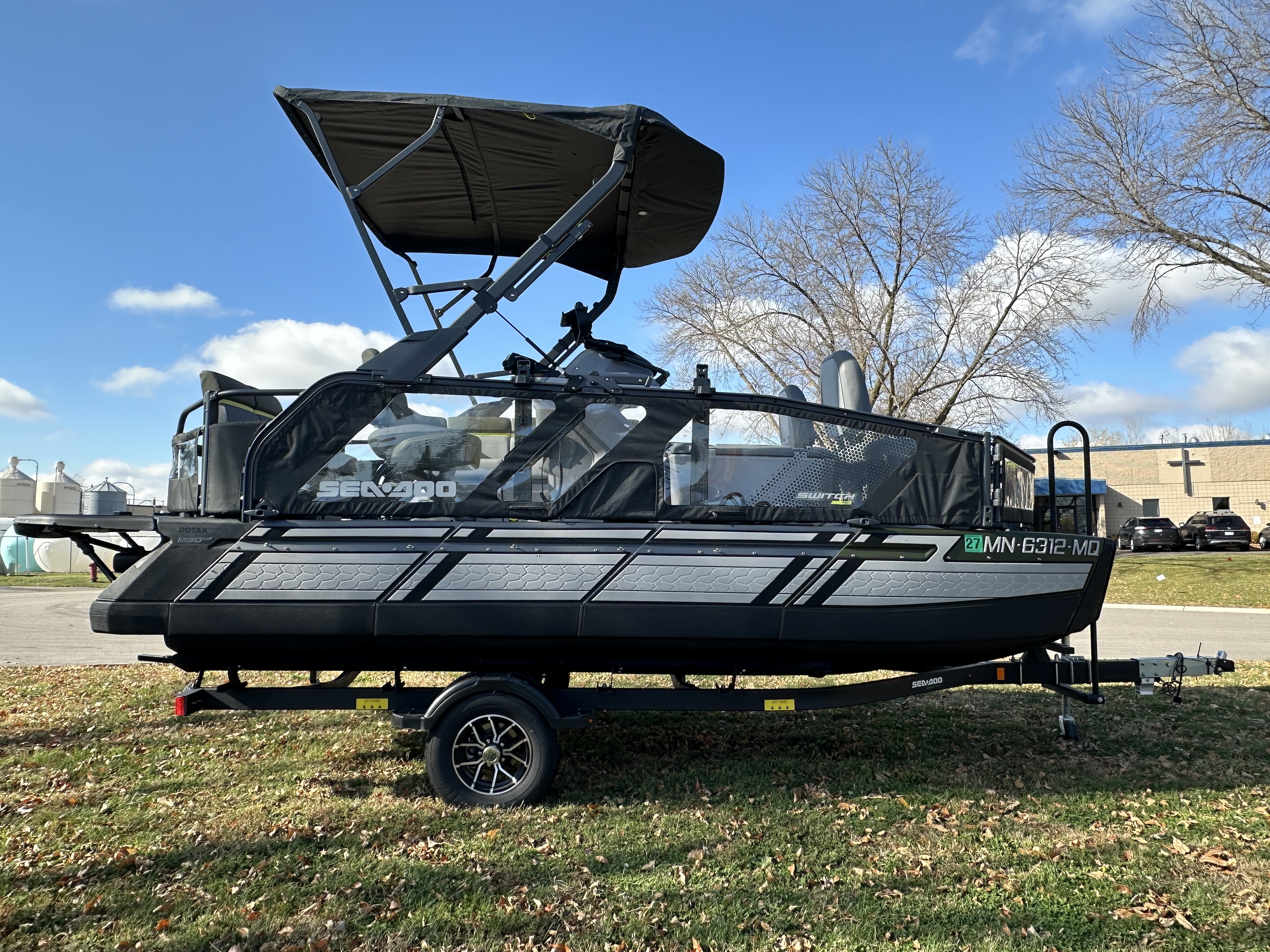 2025 Sea-Doo SWITCH FISH 18' 230hp