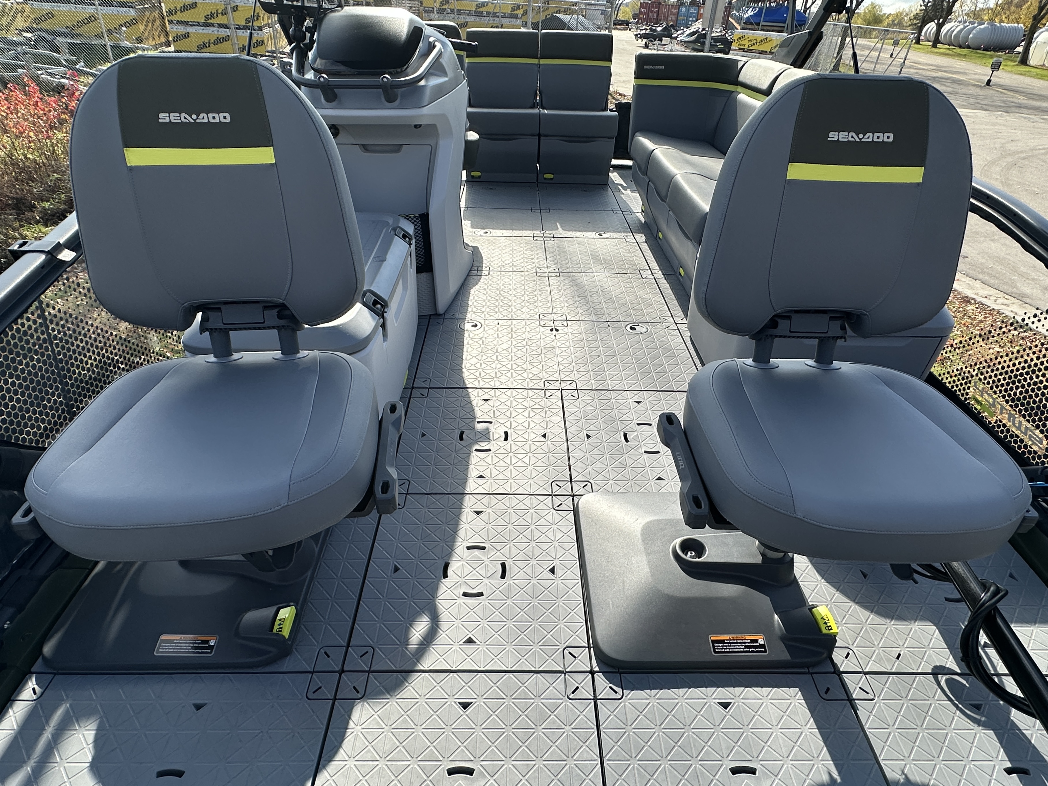2025 Sea-Doo SWITCH FISH 18' 230hp - Photo 9