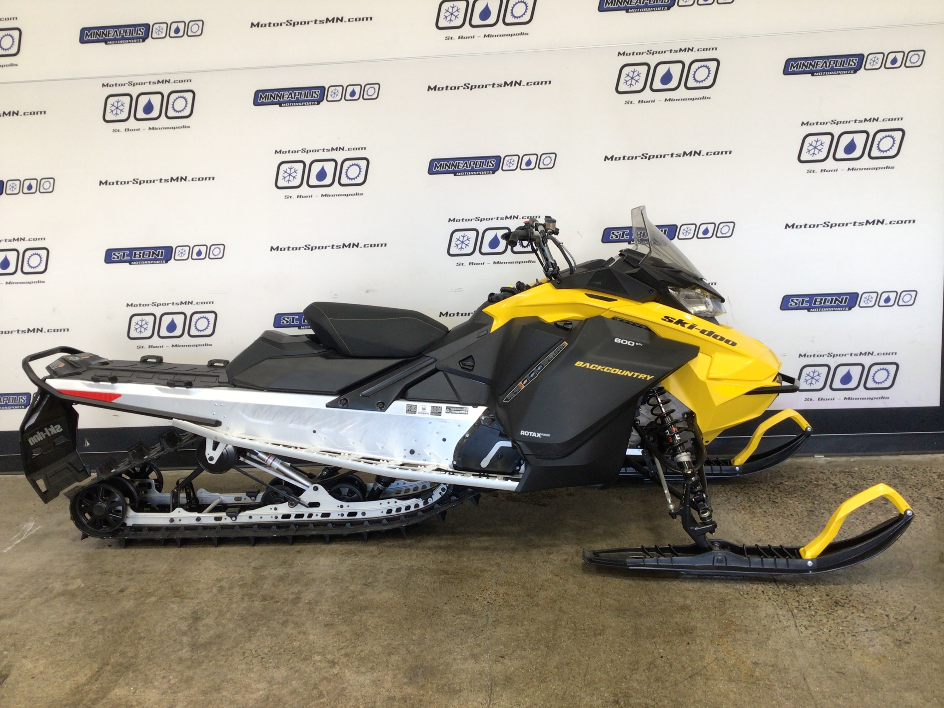2023 Ski-Doo MXZ Neo+ E.S.
