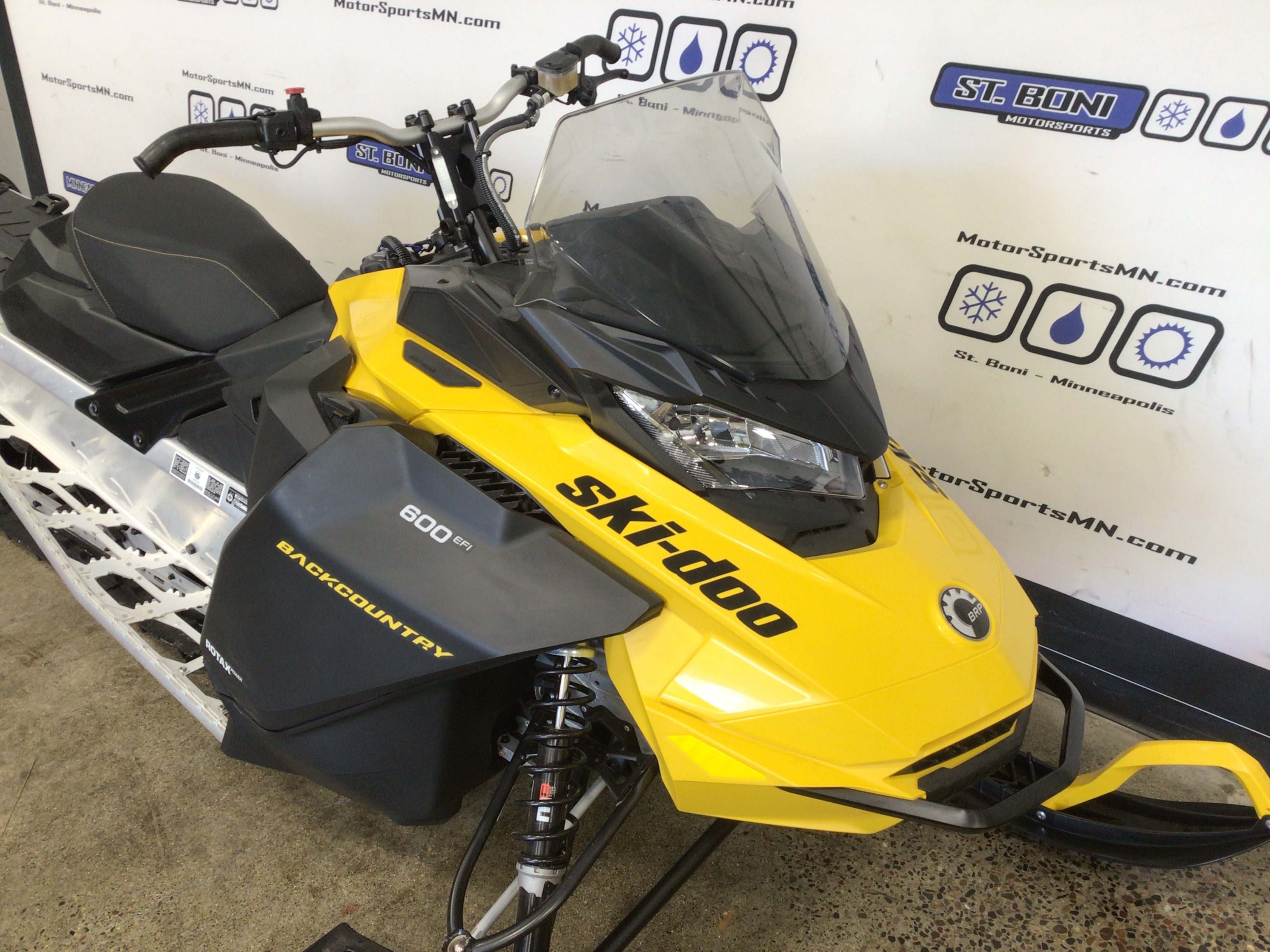 2023 Ski-Doo MXZ Neo+ E.S. - Photo 4