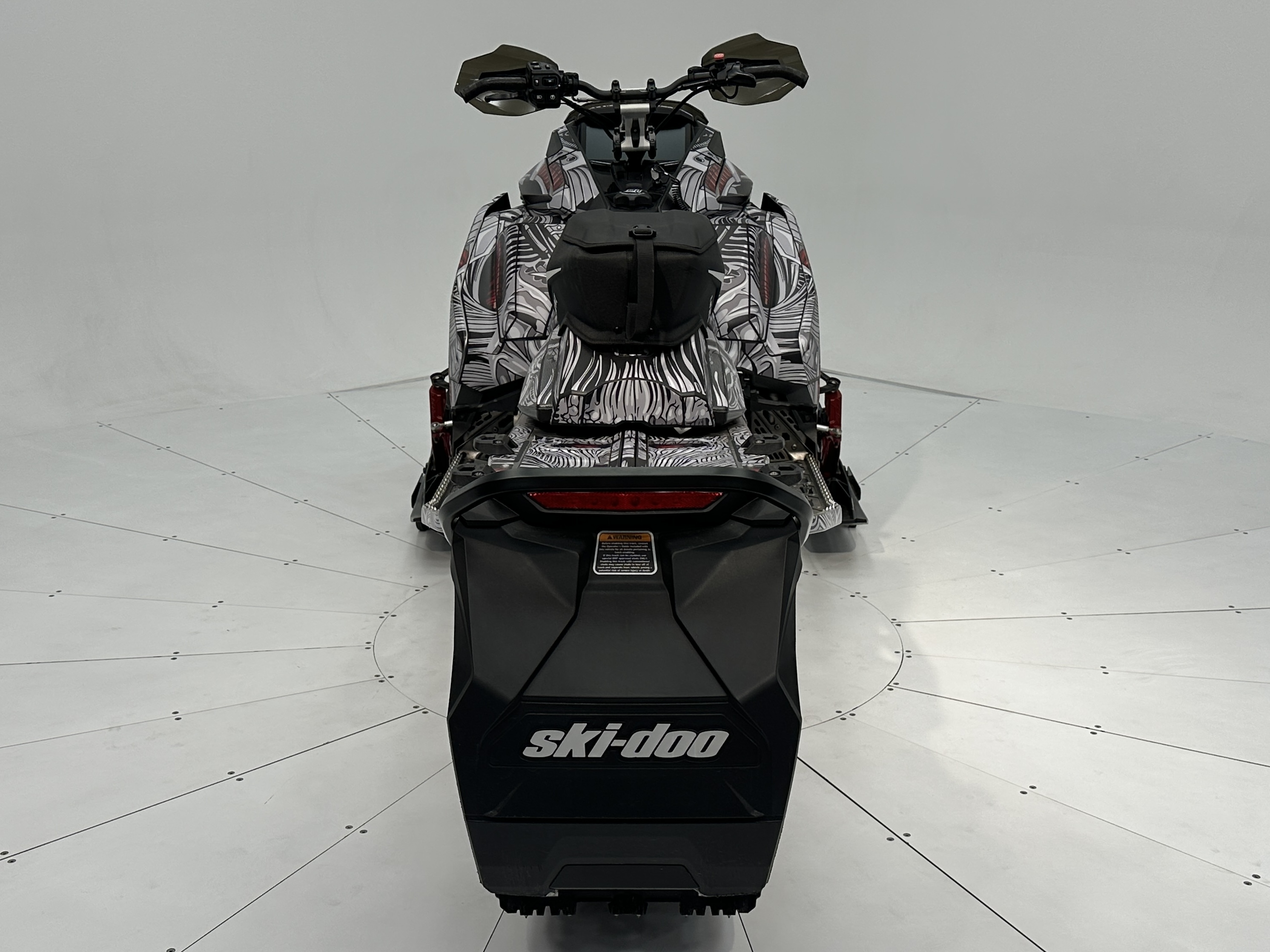 2023 Ski-Doo Renegade X-RS 850 E-TEC Ice Ripper XT 1.25" E.S. w/ Smart-Shox & Pilot TX w/ Touchscreen - Photo 2