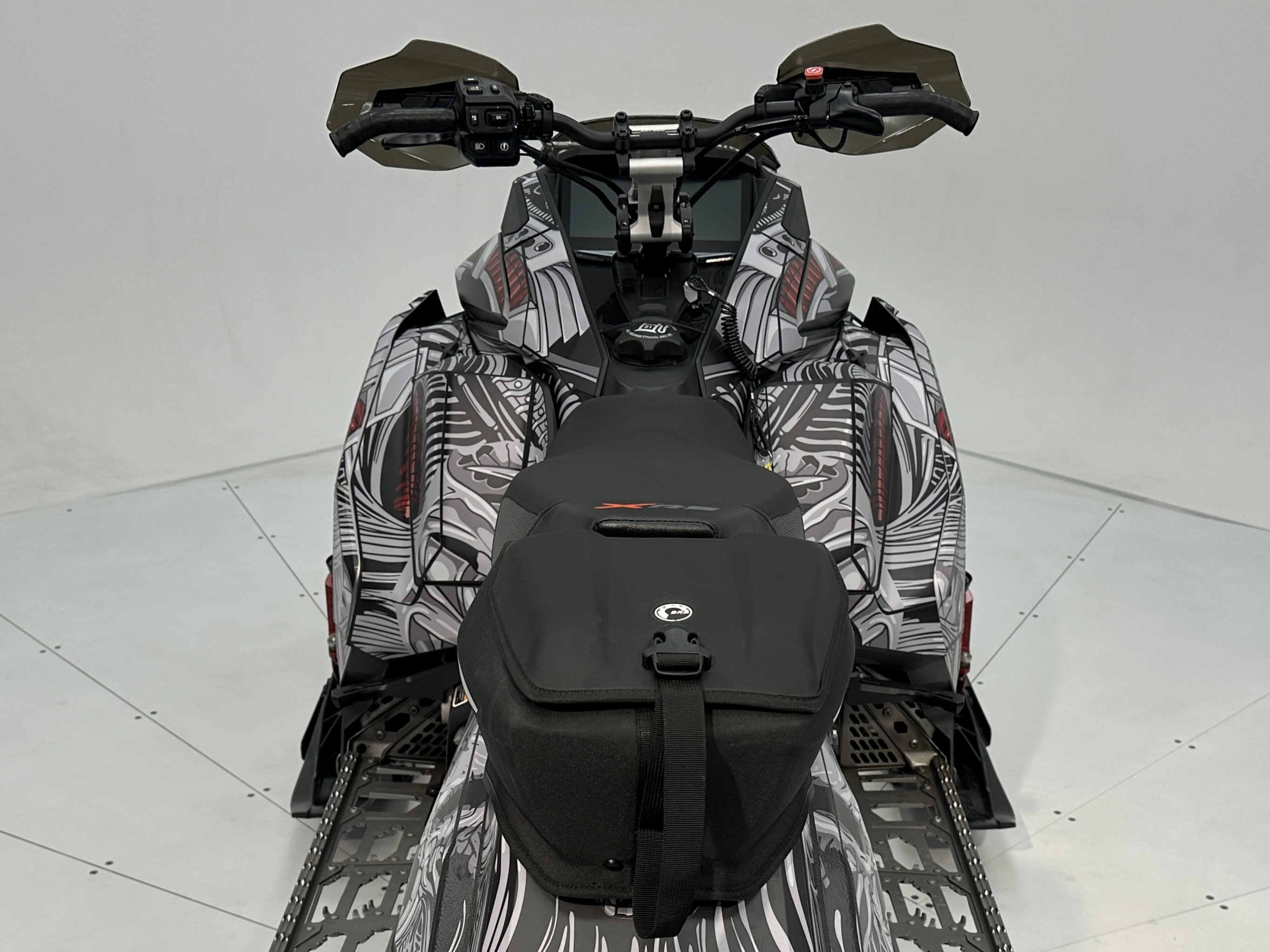 2023 Ski-Doo Renegade X-RS 850 E-TEC Ice Ripper XT 1.25" E.S. w/ Smart-Shox & Pilot TX w/ Touchscreen - Photo 5