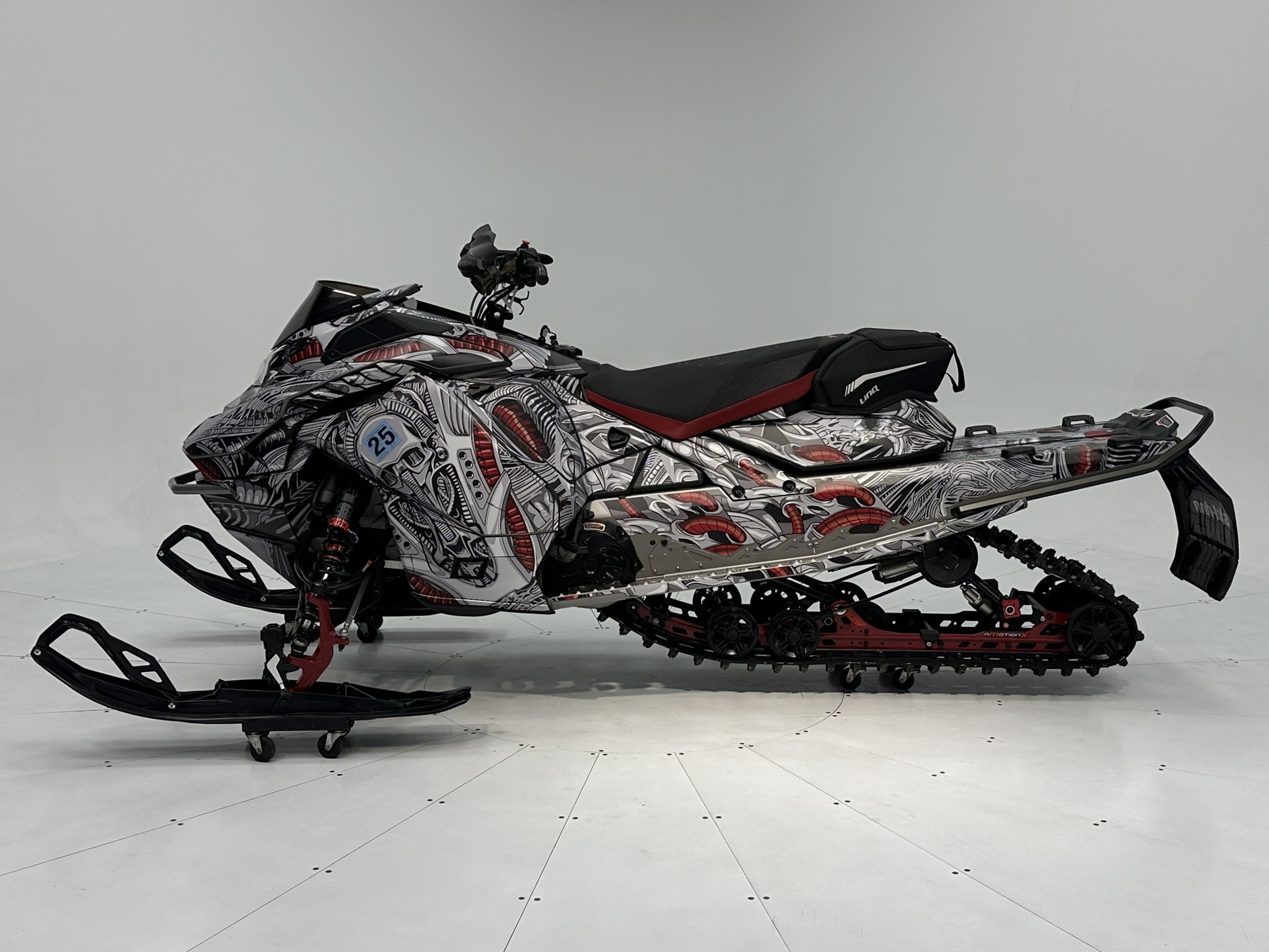 2023 Ski-Doo Renegade X-RS 850 E-TEC Ice Ripper XT 1.25" E.S. w/ Smart-Shox & Pilot TX w/ Touchscreen - Photo 3