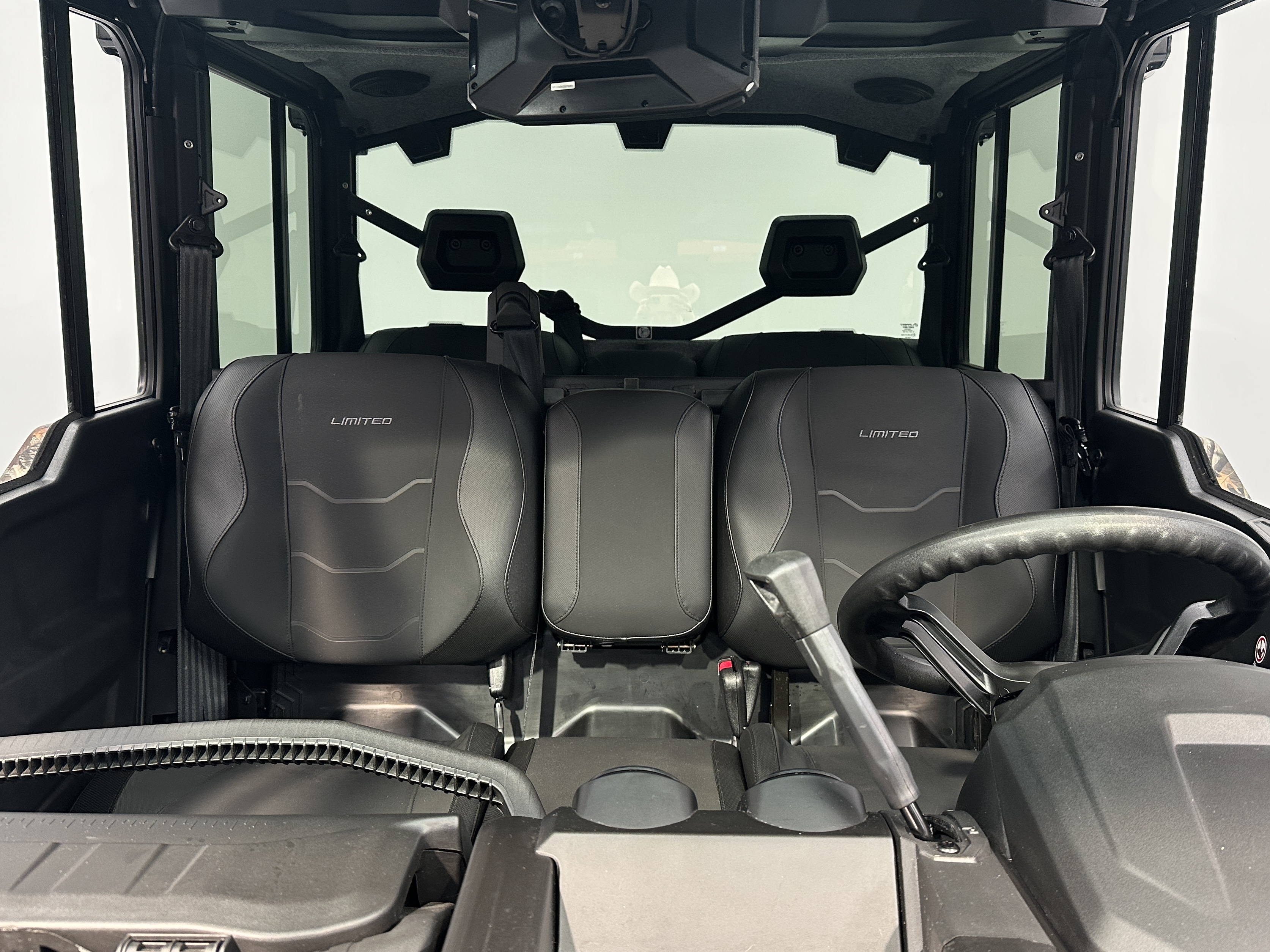 2025 Can-Am Defender MAX Limited CAB HD10 - Photo 14