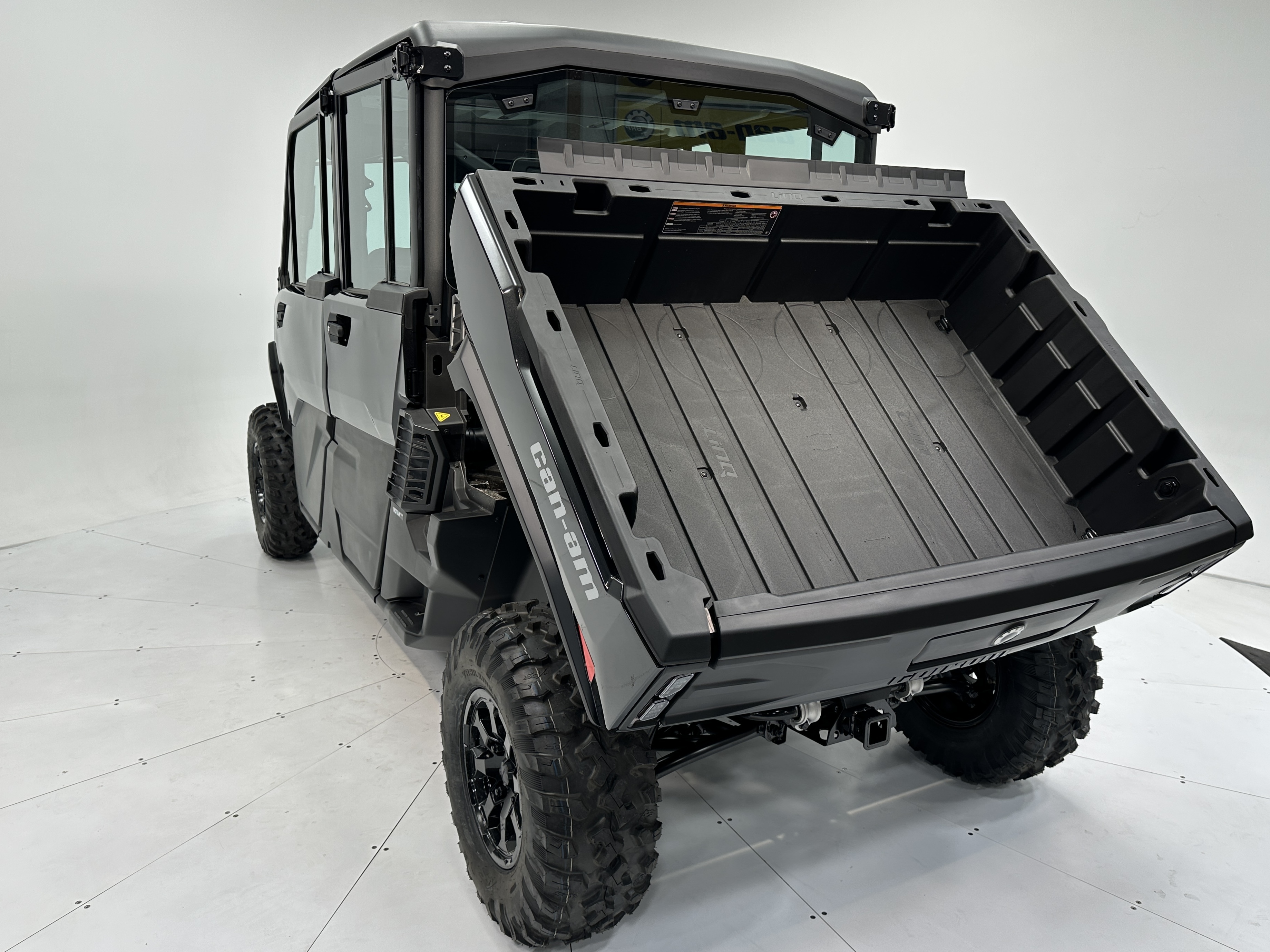 2026 Can-Am Defender MAX XT CAB HD11 - Photo 16