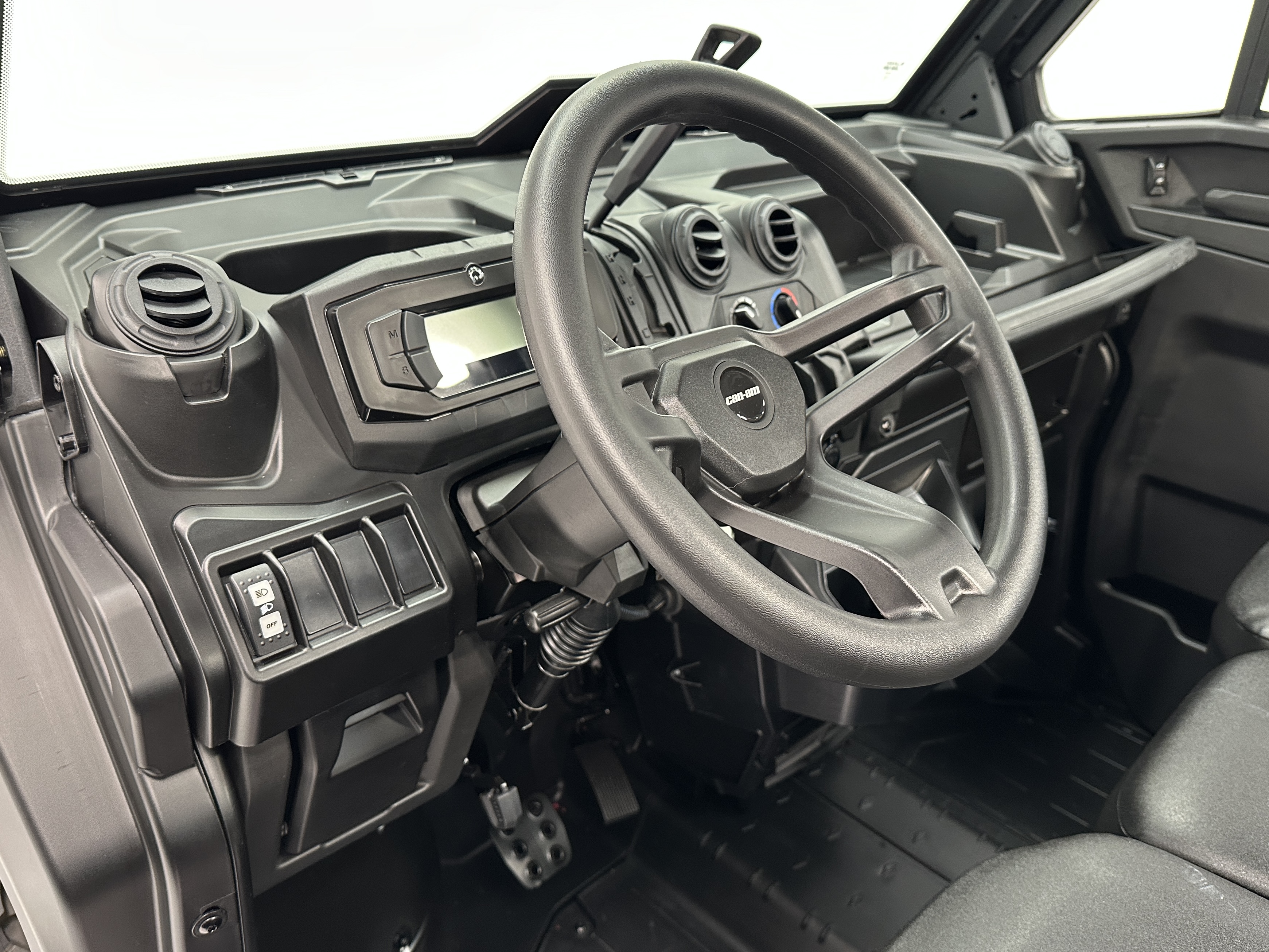 2026 Can-Am Defender DPS CAB HV HD9 - Photo 5