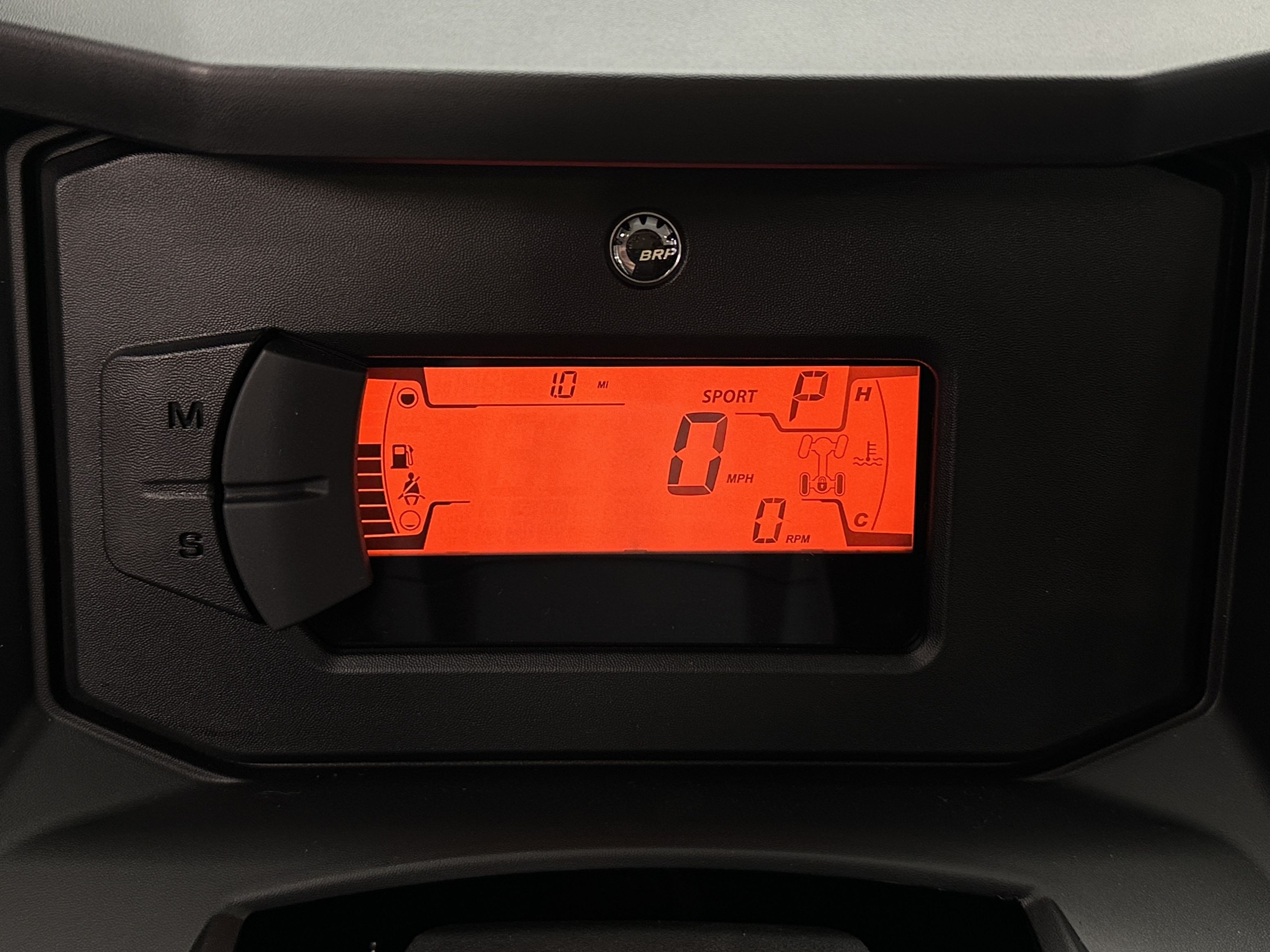 2026 Can-Am Defender LIMITED CAB HD11 - Photo 8