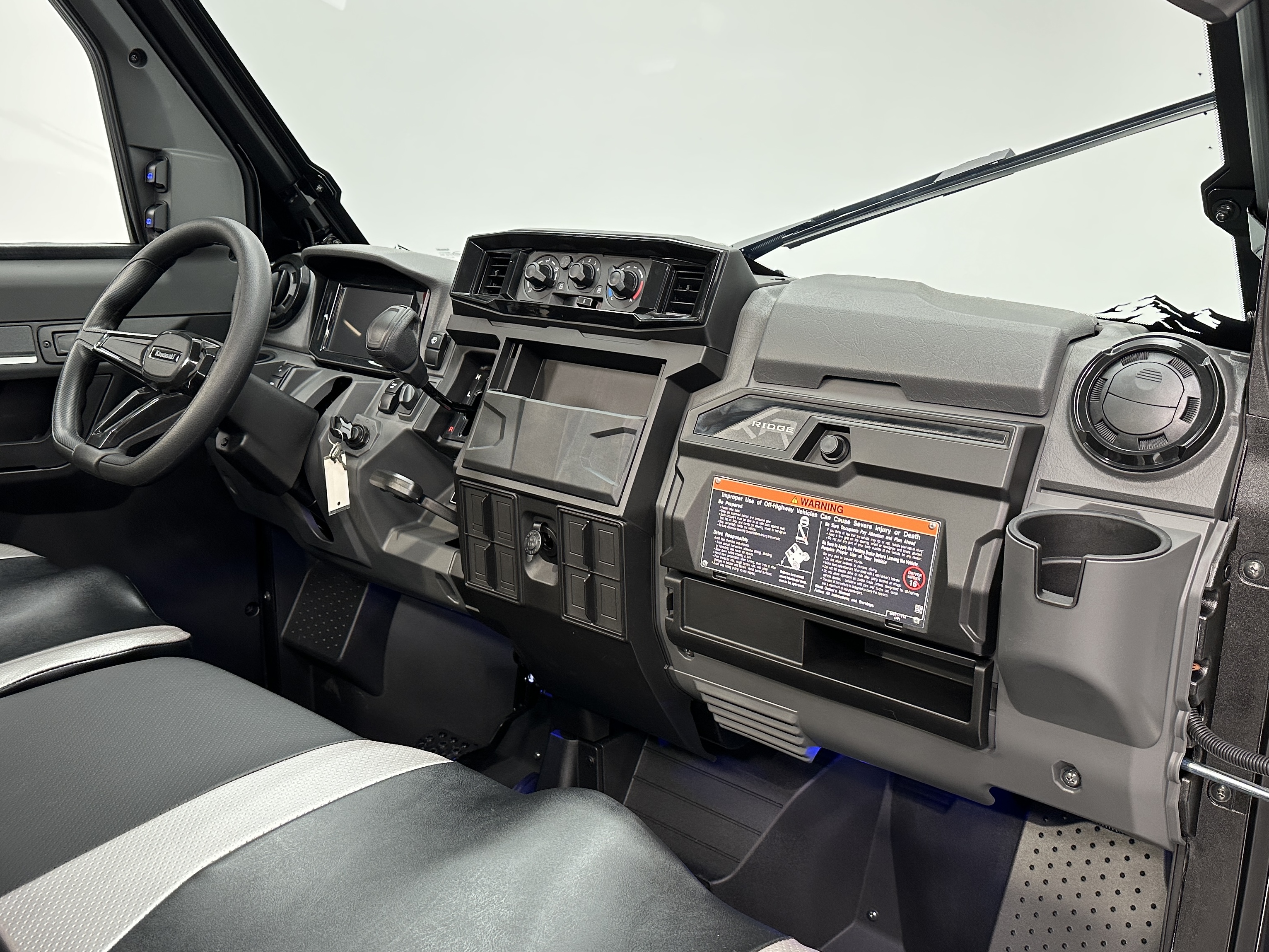 2025 Kawasaki RIDGE XR DELUXE HVAC - Photo 6