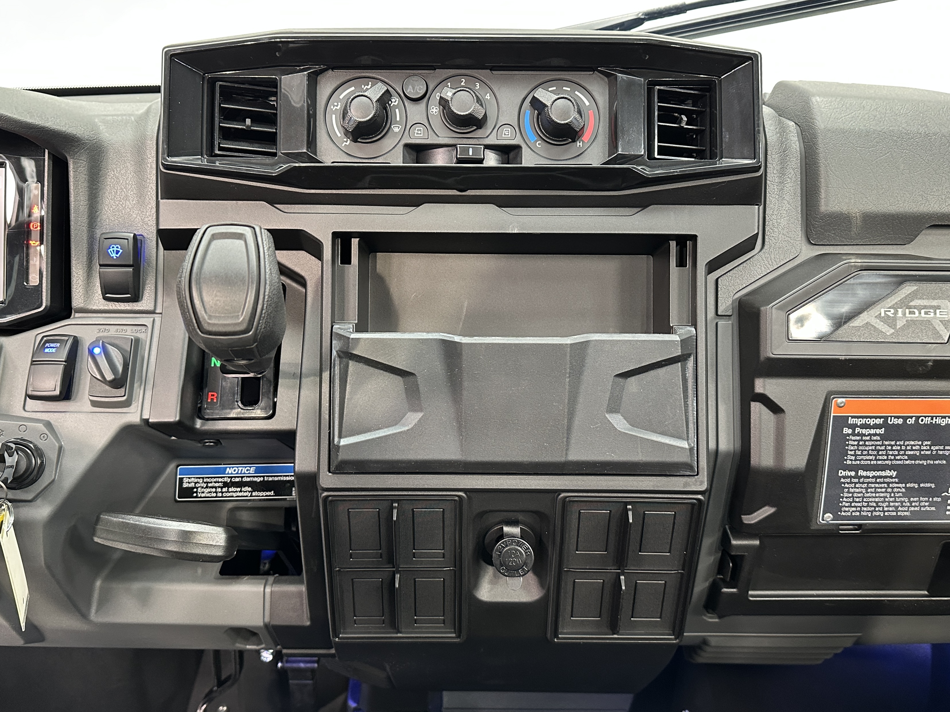 2025 Kawasaki RIDGE XR DELUXE HVAC - Photo 8